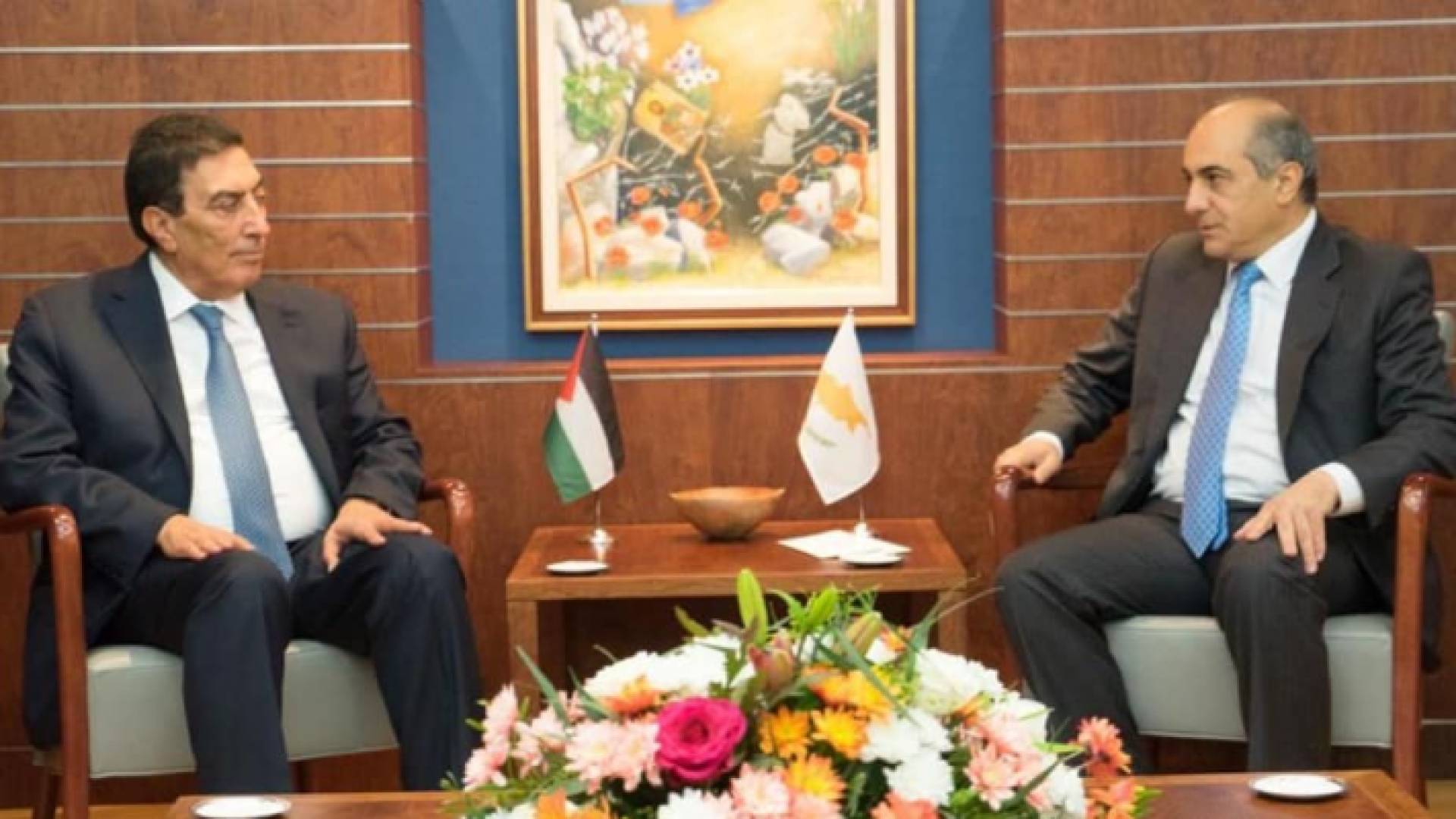 الطراونة ونظيره القبرصي ديمتريس سيلوريس