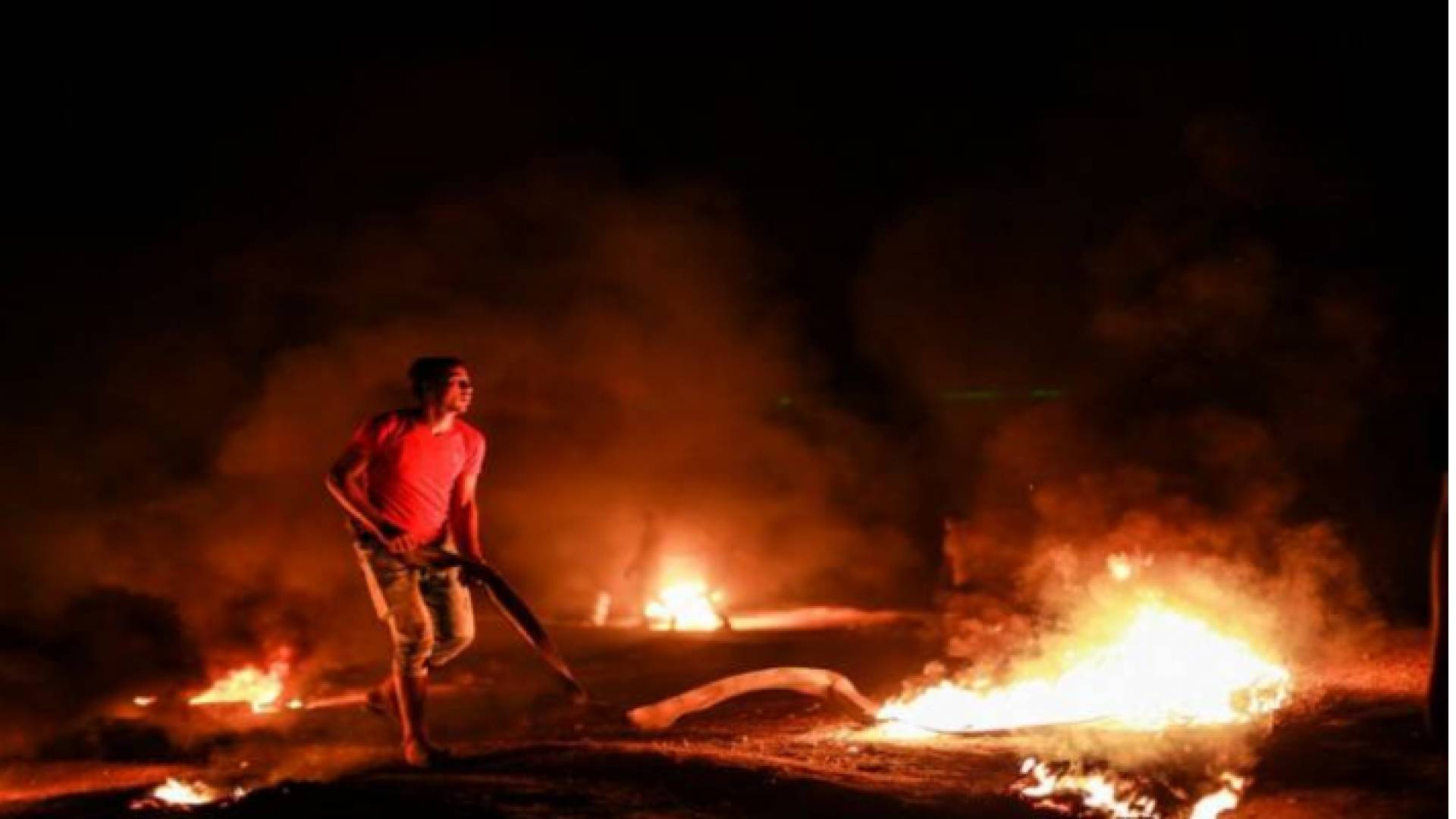 إصابة ثلاثة شبان فلسطينيين بنيران الاحتلال في قطاع غزة