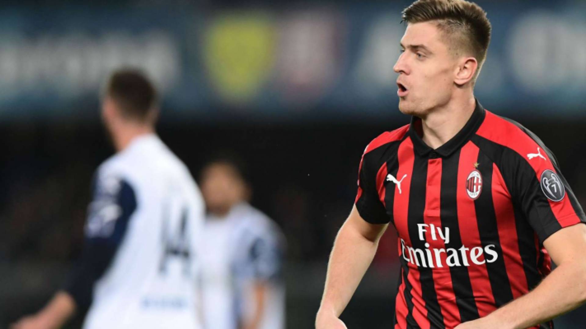 ميلان يفوز على كييفو ويعزز مركزه الثالث