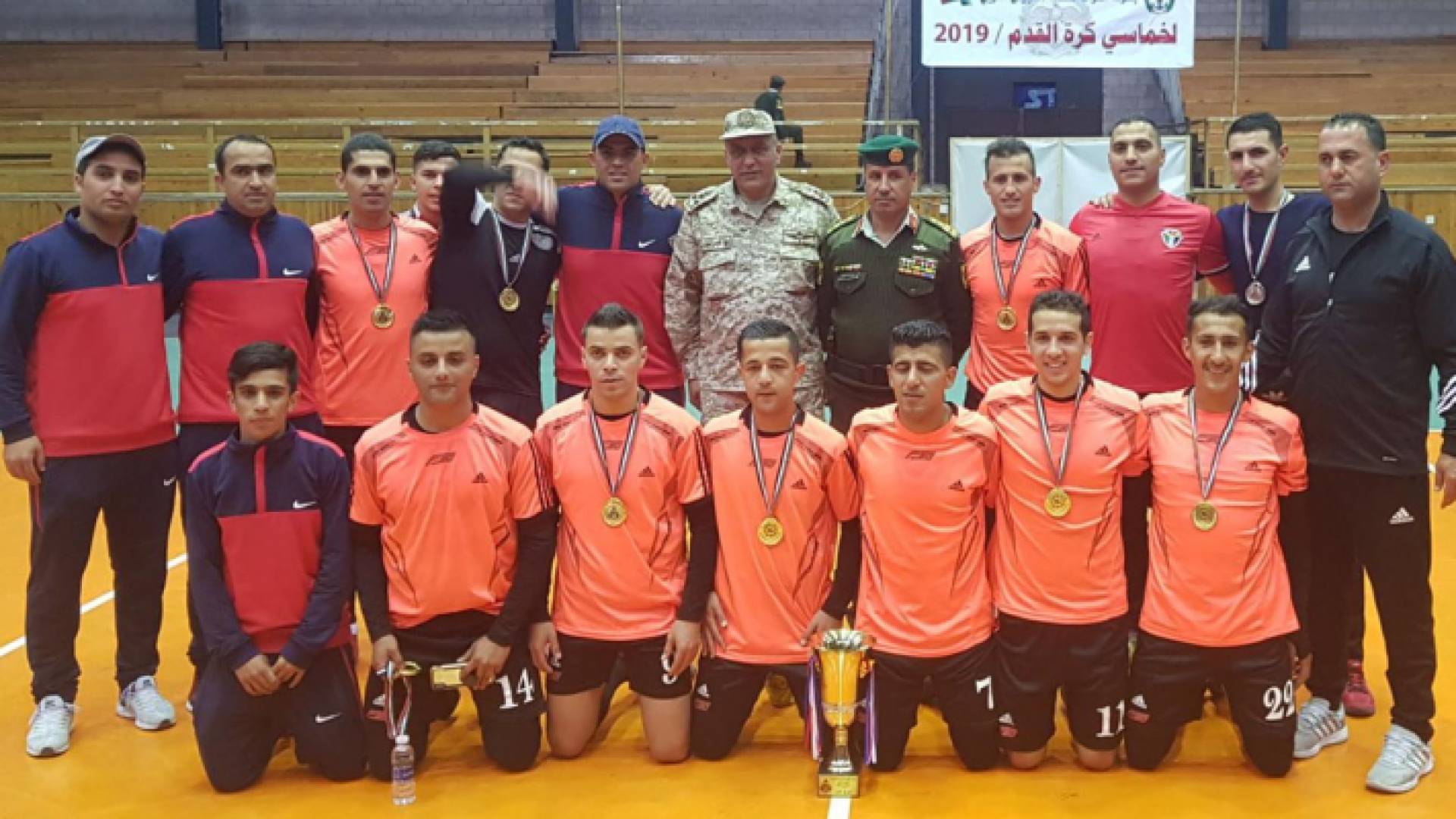 الحرس الملكي يتوج بلقب دوري القوات المسلحة بخماسي الكرة