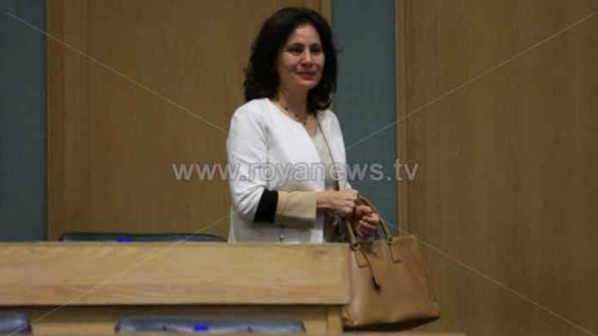 وزير الطاقة والثروة المعدنية المهندسة هالة زواتي - ارشيفية