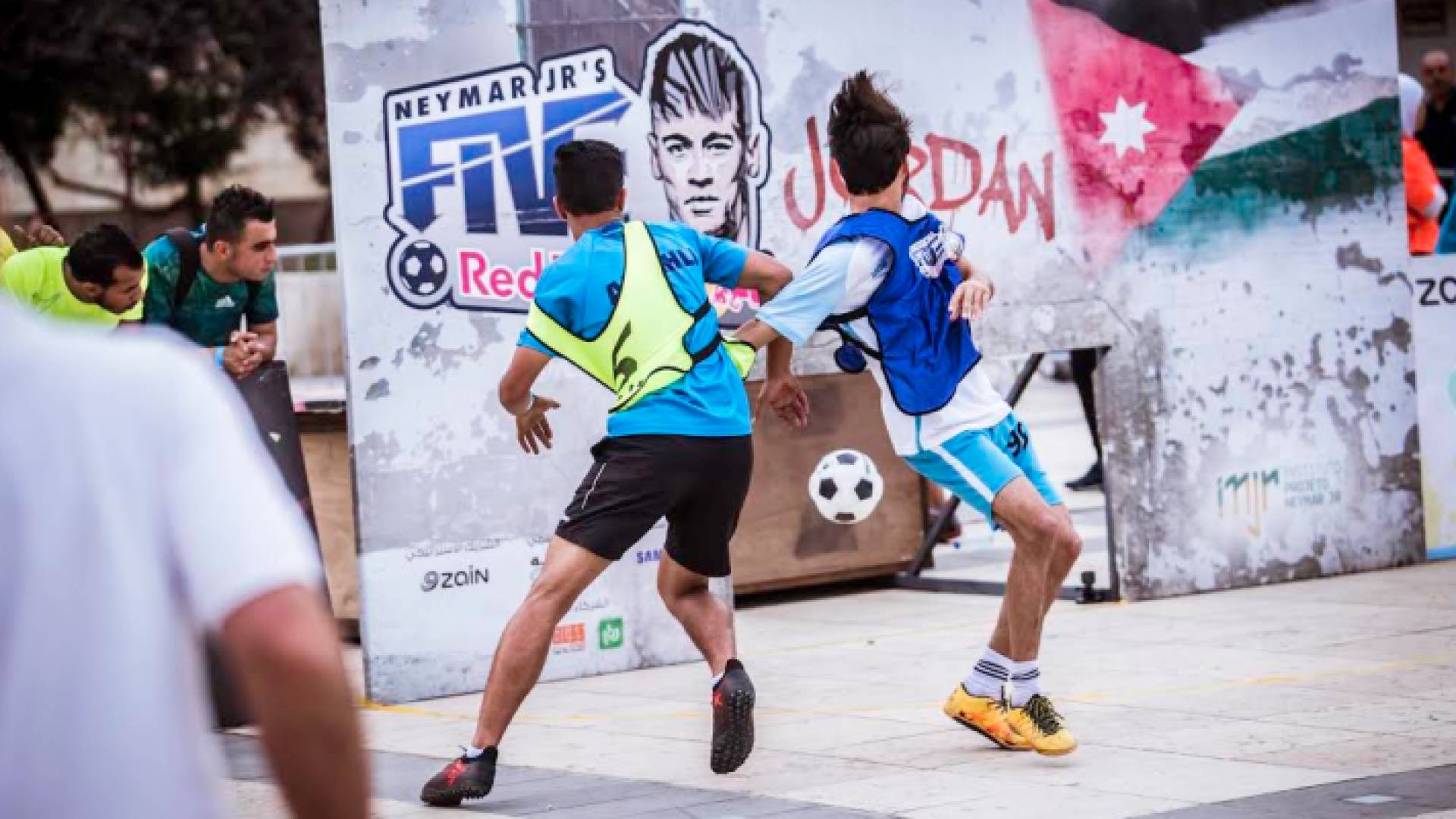 بطولة "ريد بل نيمار جونيورز فايف"