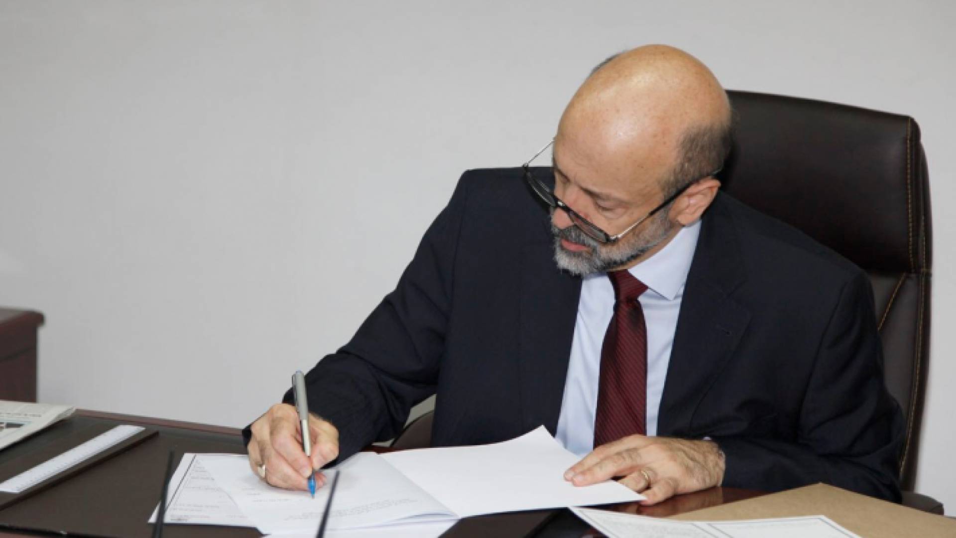 رئيس الوزراء الدكتور عمر الرزاز