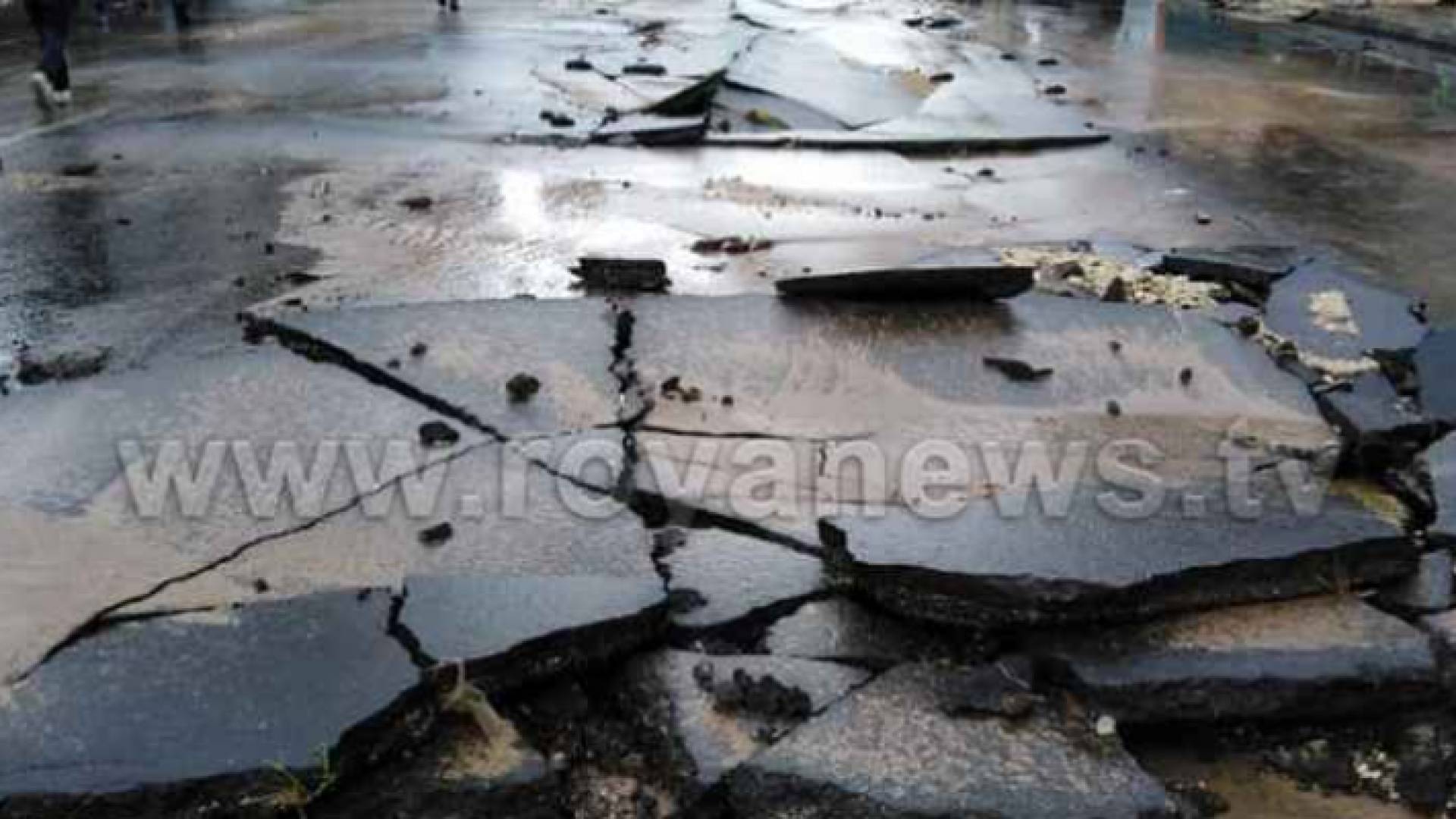 اثار غرق وسط البلد - ارشيفية