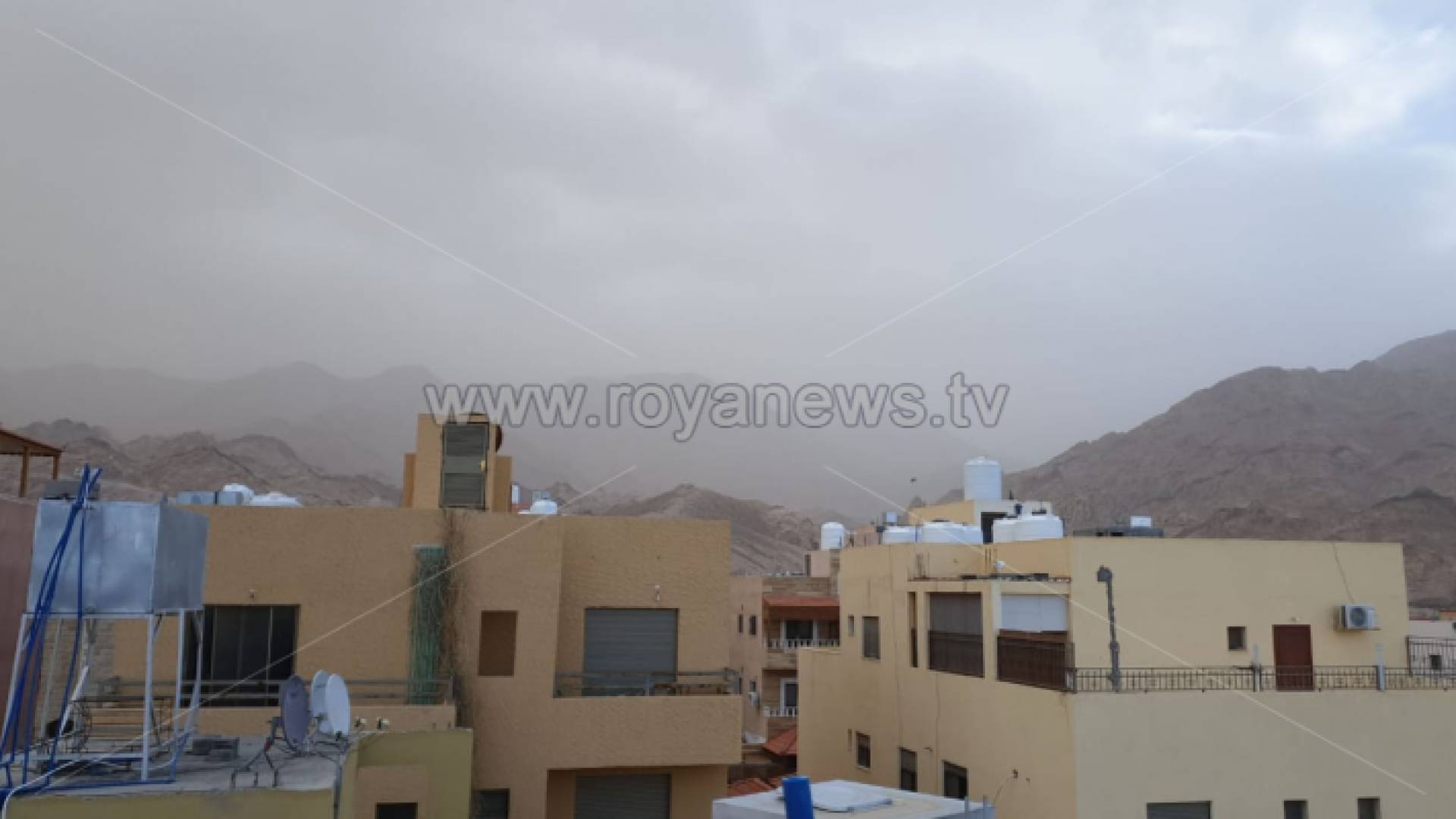 تشهد العقبة غبار ا كثيف