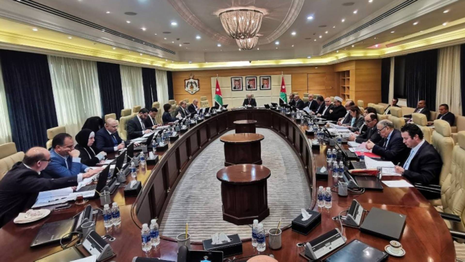 مجلس الوزراء