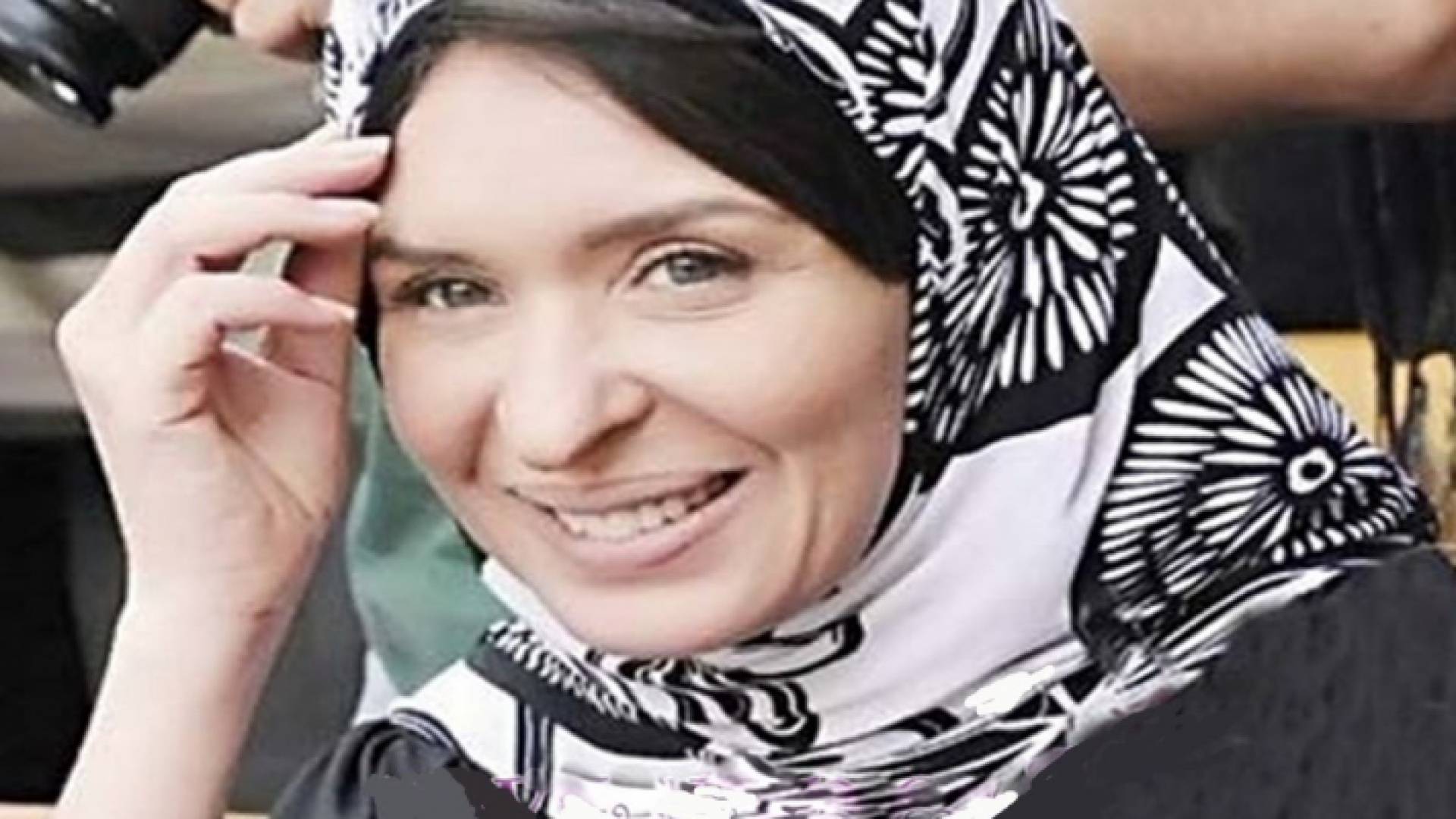 الراقصة دينا أدت العمرة وسترجع لمهنة الرقص