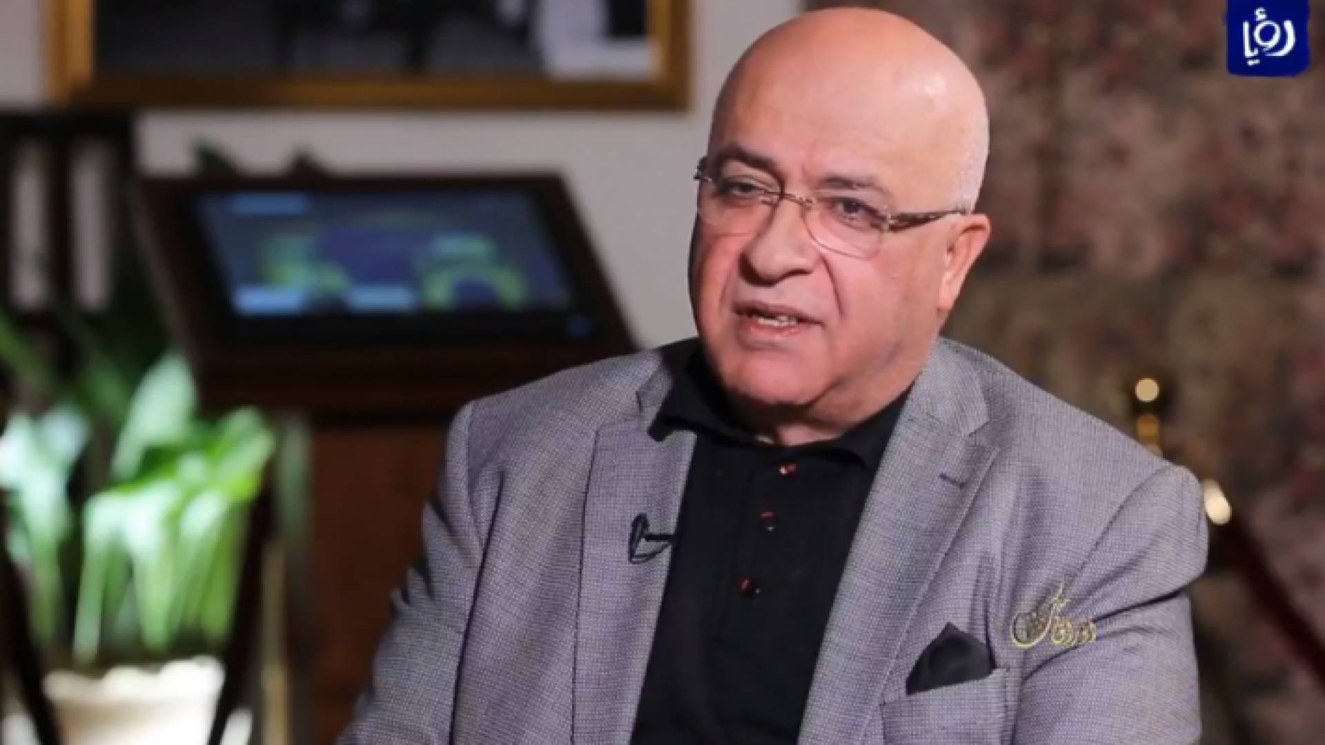 وزير الشؤون السياسية والبرلمانية المهندس موسى المعايطة