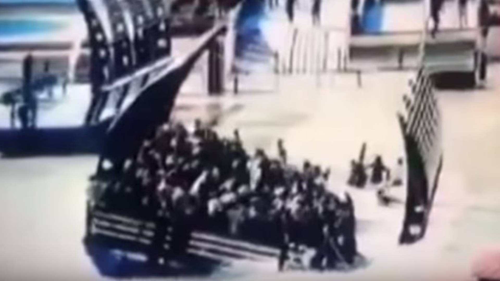 لحظة غرق العبارة