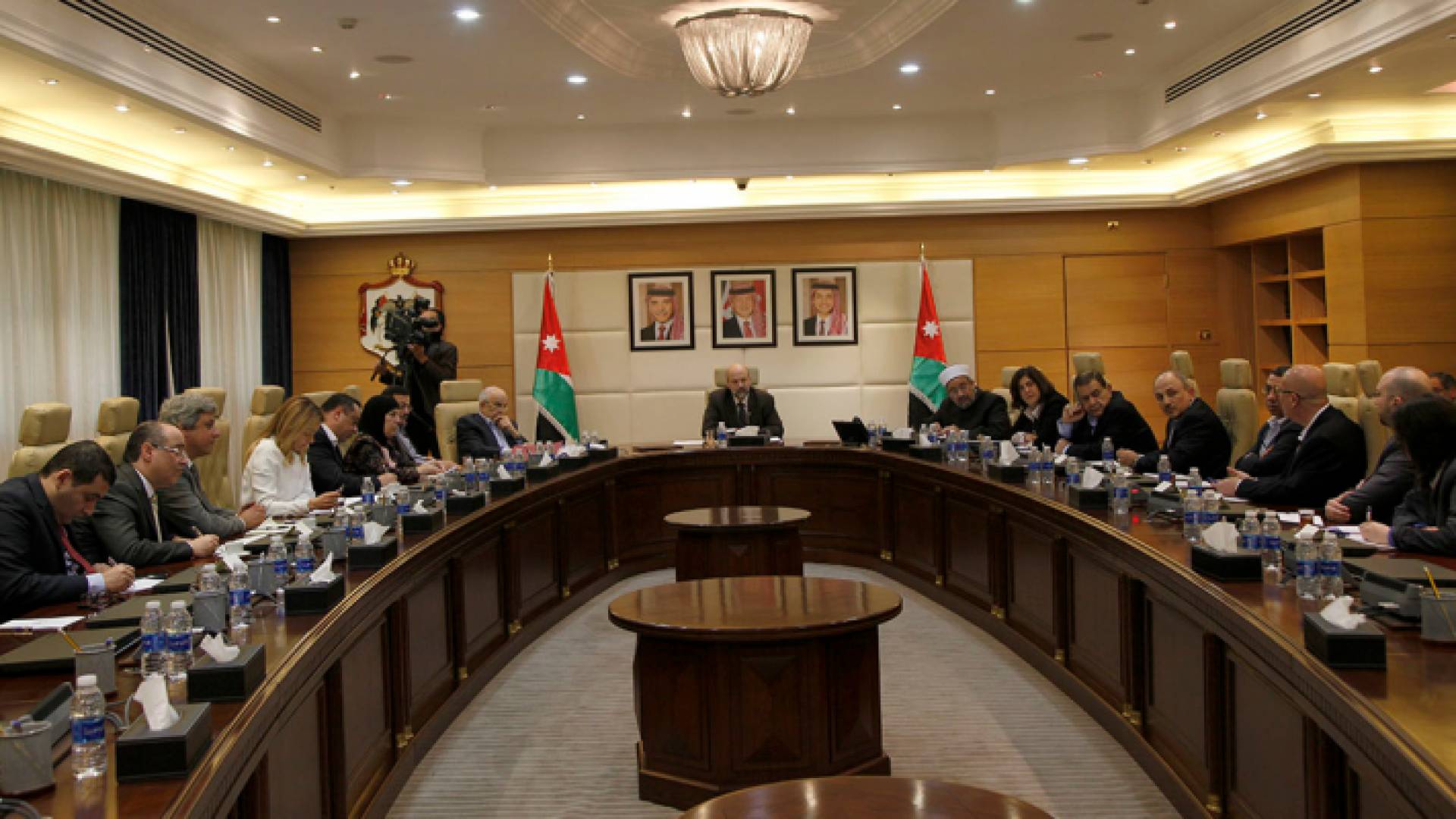 اجتماع تنسيقي تنفيذا للتوجيهات الملكية السامية بشأن الغارمات وضمان عدم تكرار المشكلة