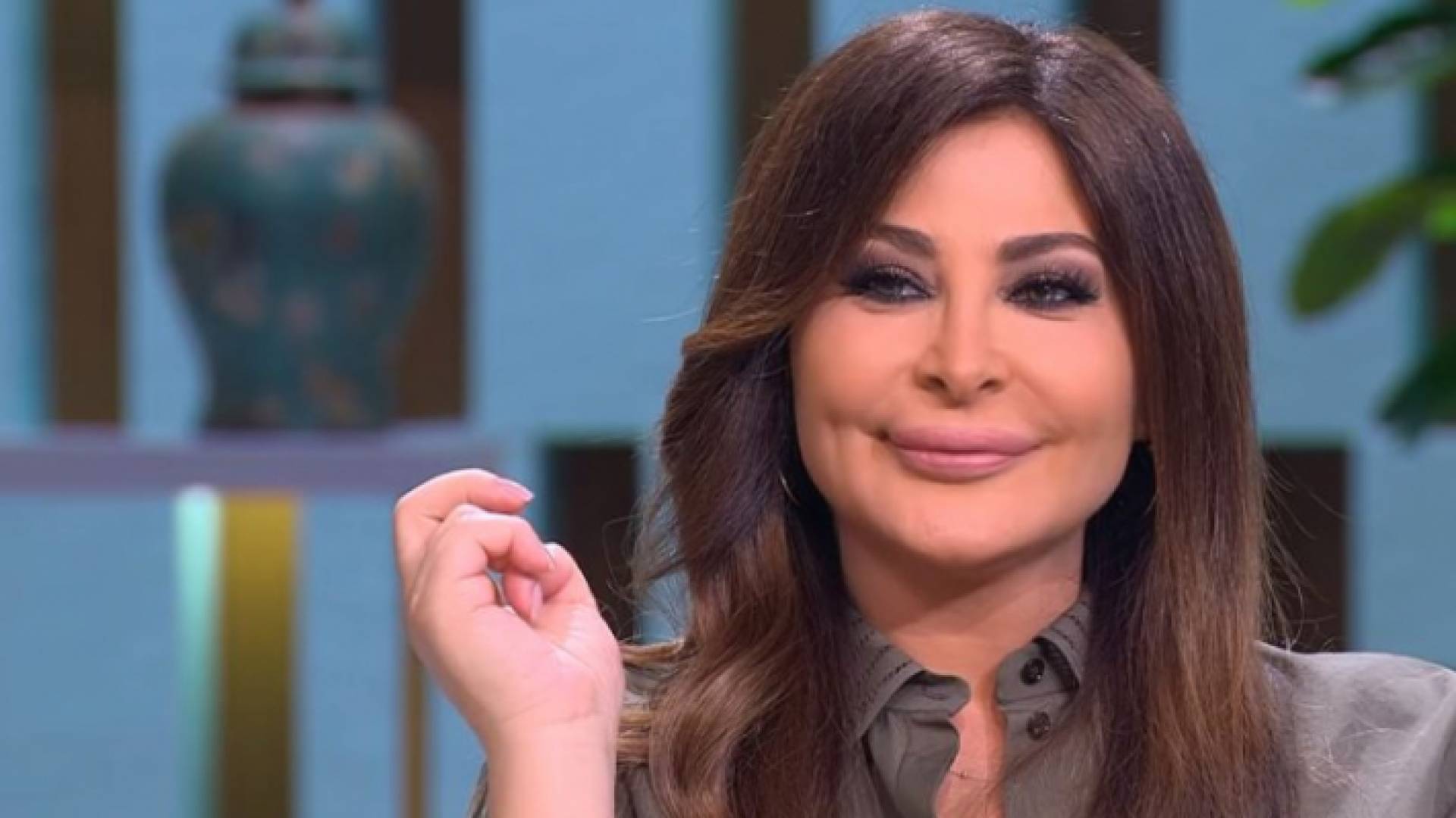 الفنانة إليسا