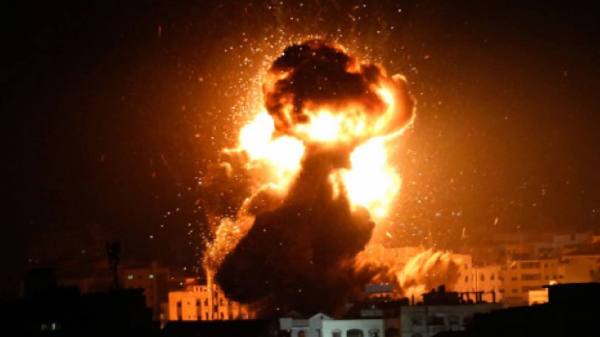 قصف غزة - ارشيفية