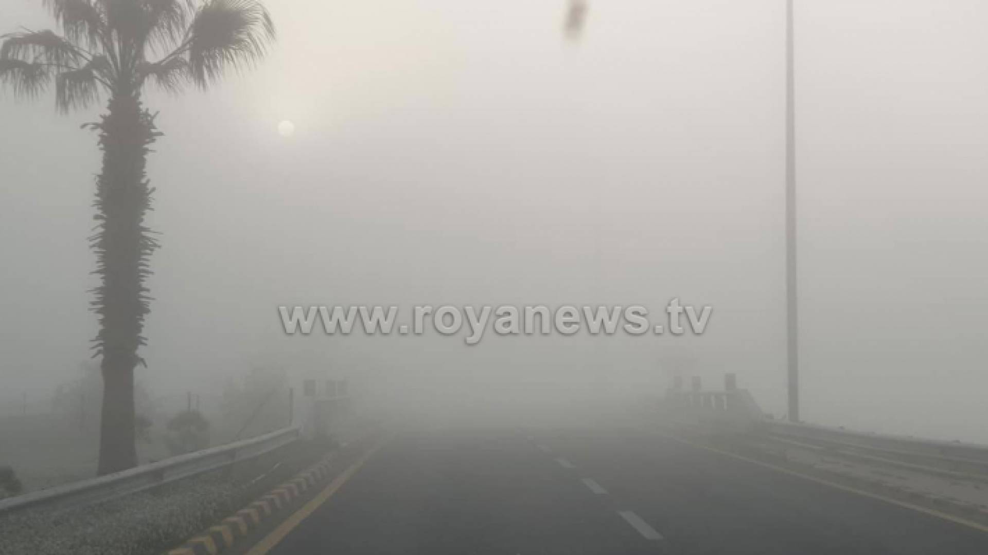 الضباب على طريق المطار في العاصمة عمان