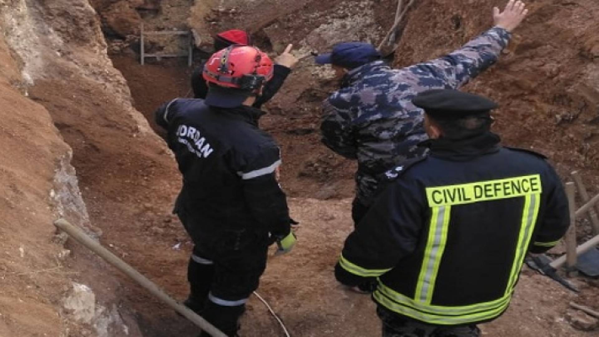 انهيار اتربة - ارشيفية