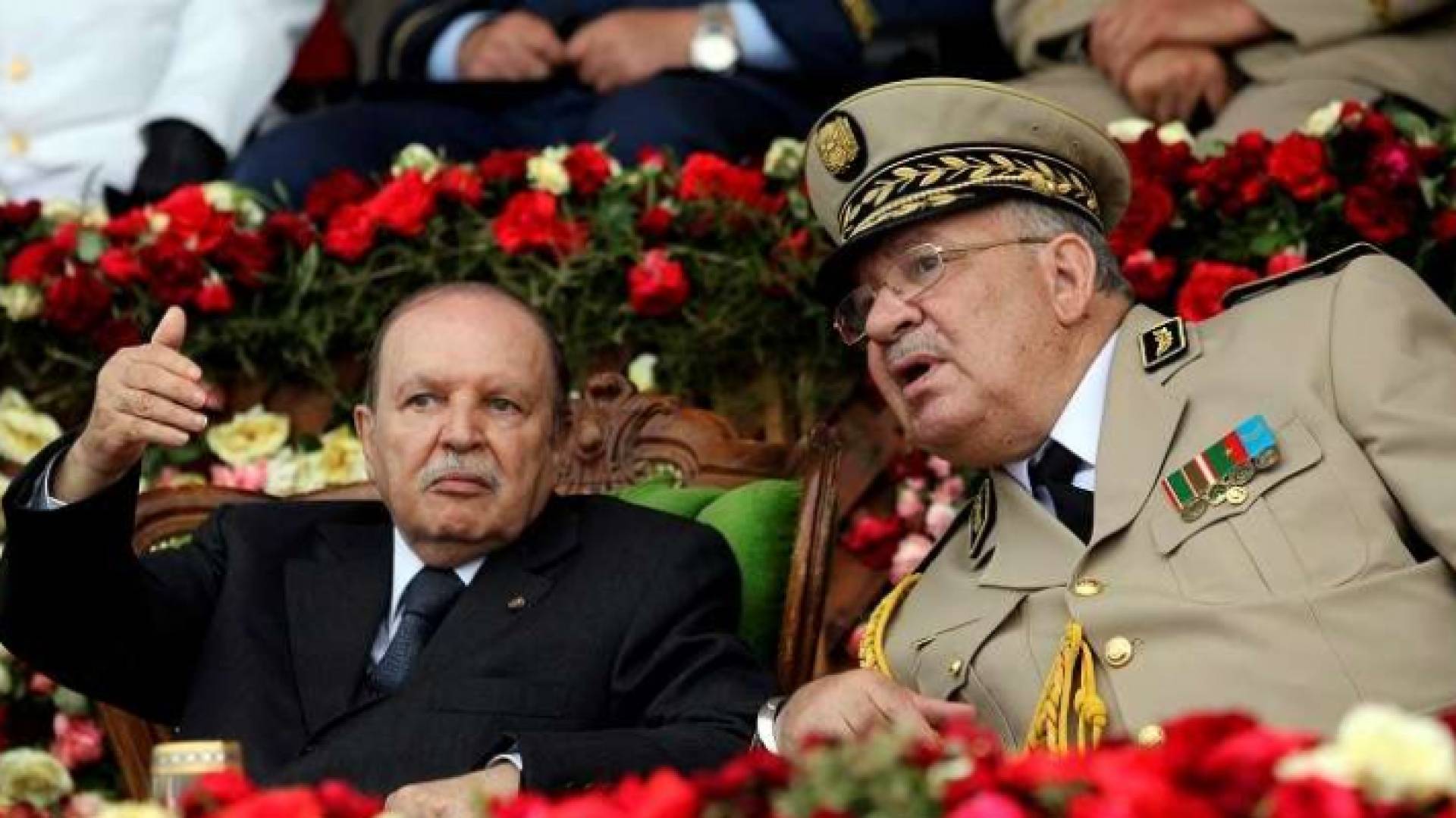 الرئيس الجزائري عبد العزيز بوتفليقة ورئيس أركان الجيش قايد صالح