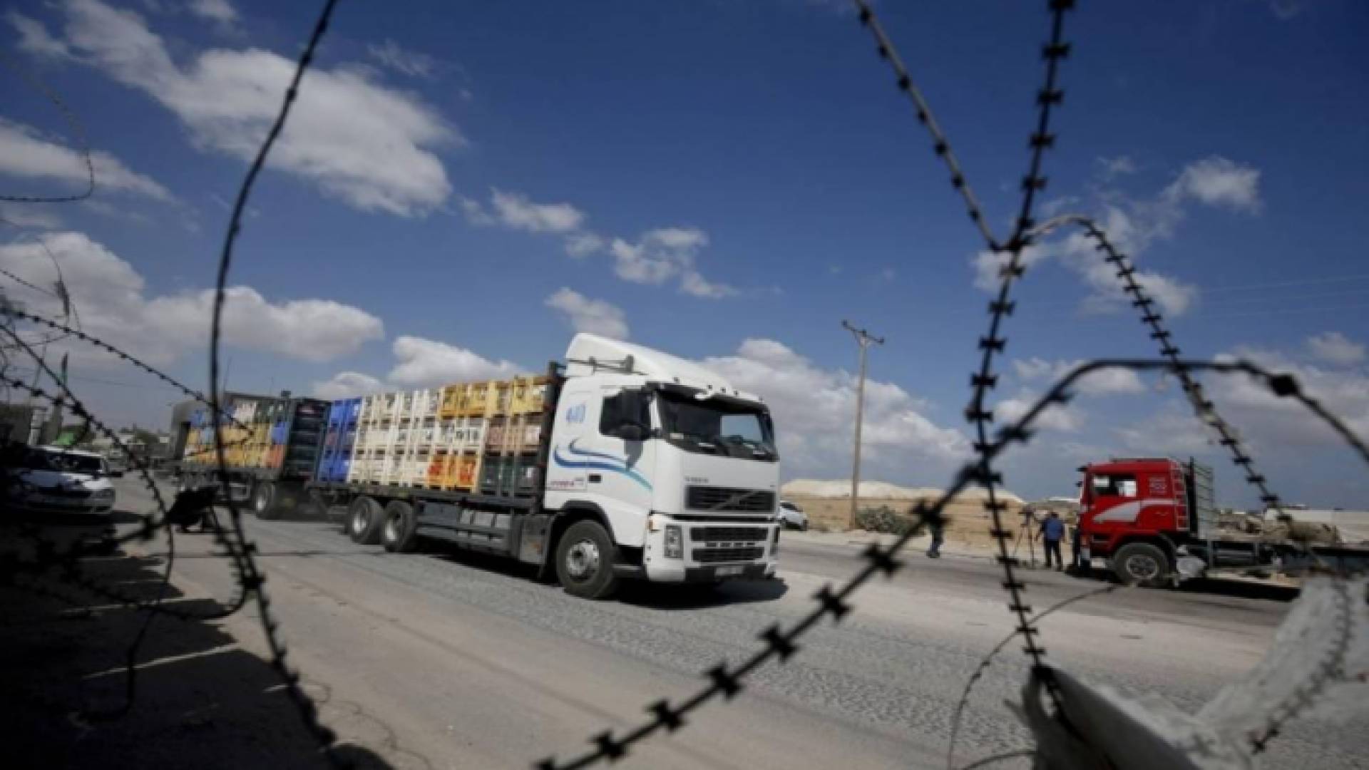الاحتلال يفتح معبري غزة بعد اغلاقهما حوالى اسبوع