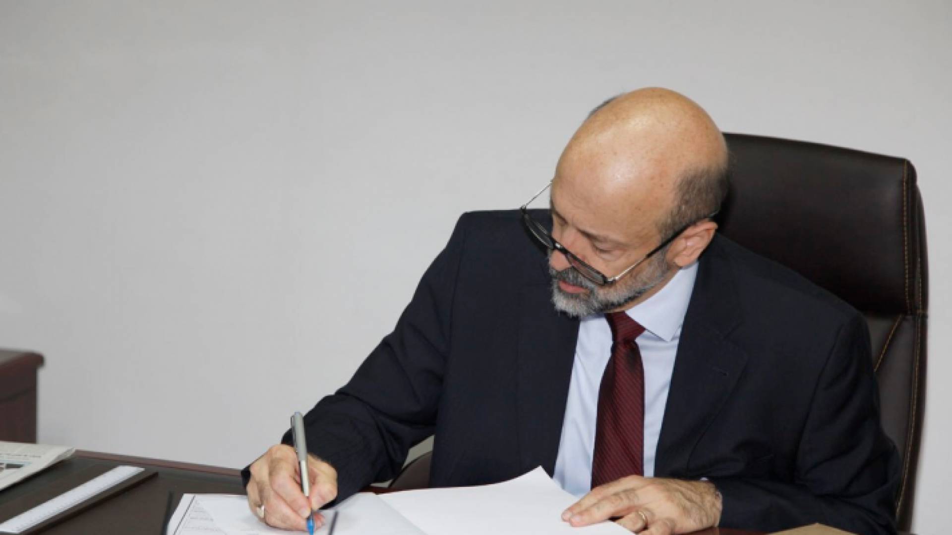رئيس الوزراء الدكتور عمر الرزاز
