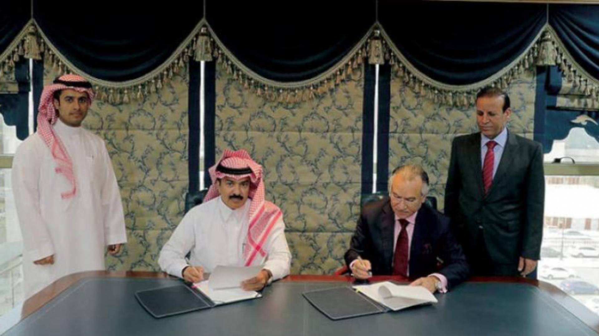 توقيع مذكرة التفاهم بين غرفتي الرياض وبغداد