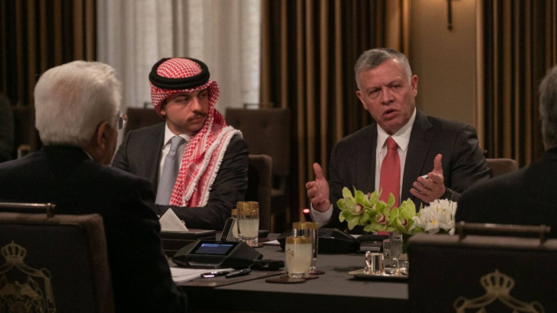 خلال اللقاء