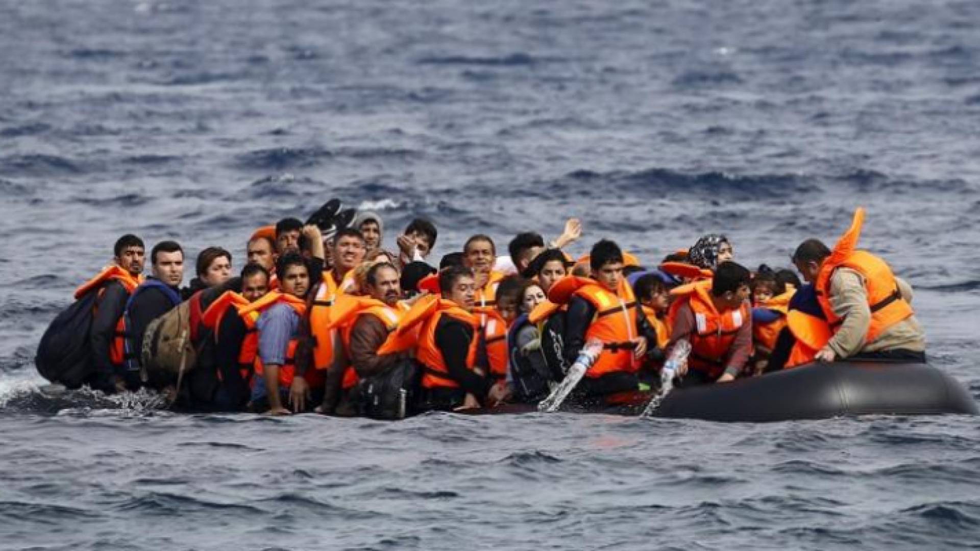 قارب مهاجرين