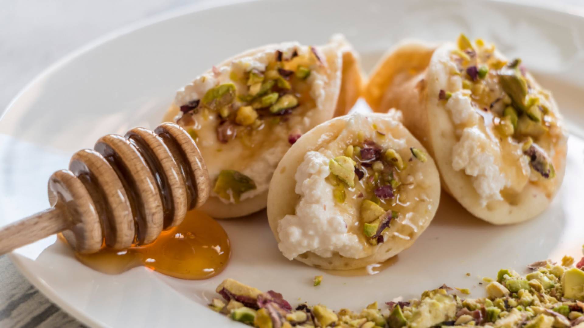 هناك طرق عديدة في صنع القطايف