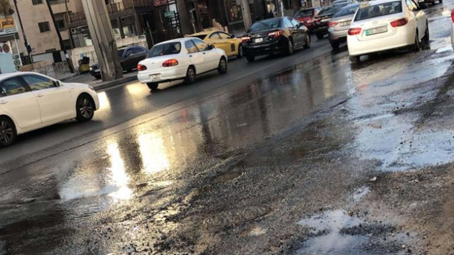 تحويلات للسير بالقرب من دوار المدينة بسبب أعمال صيانة