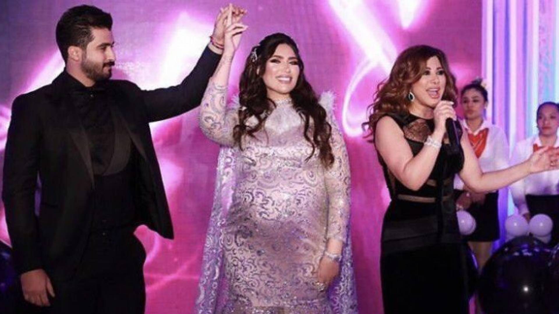 من الحفل الذي أقامته نجوى كرم للاعلان عن جنس مولود الدكتورة خلود