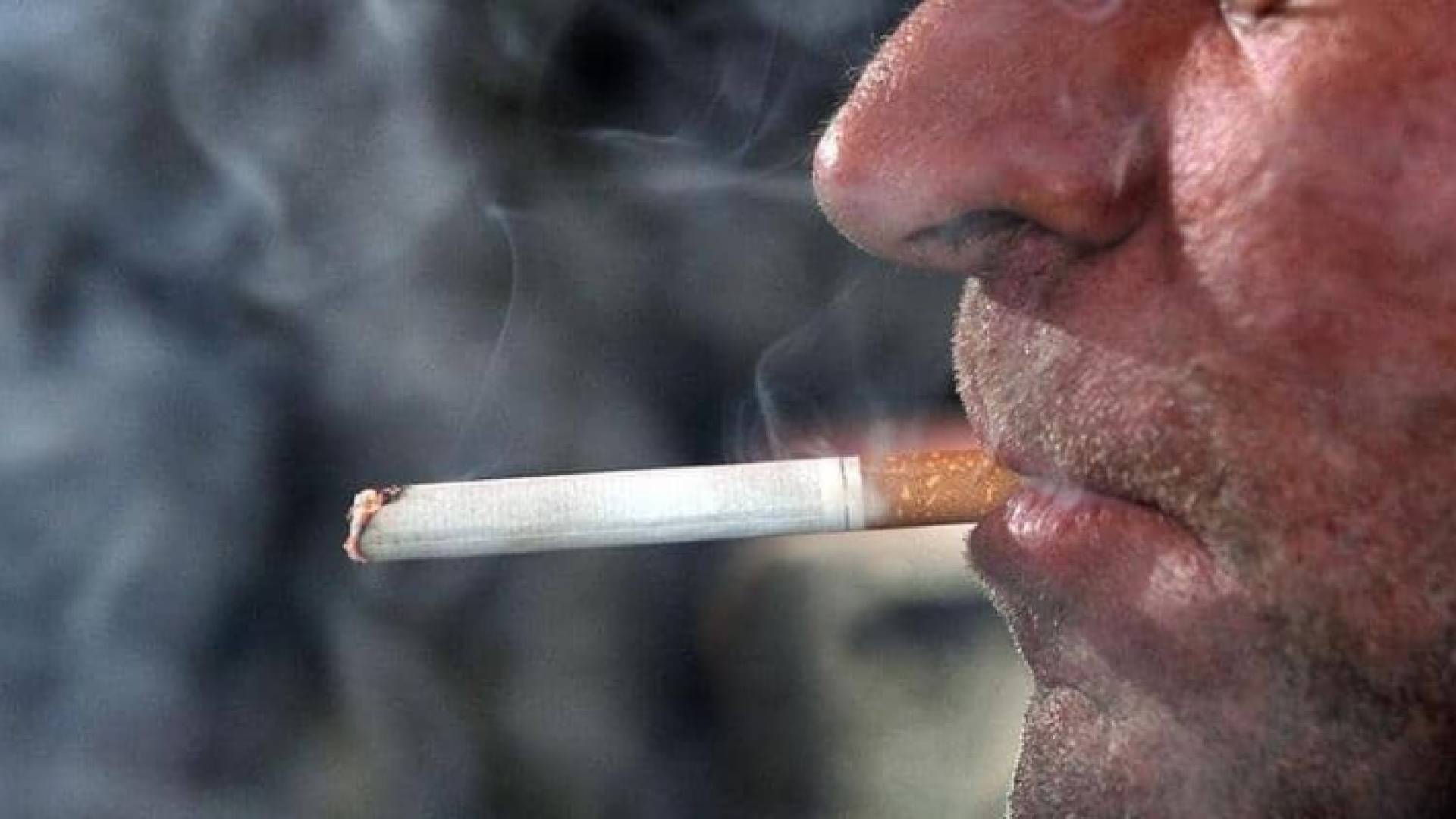 التدخين - تعبيرية