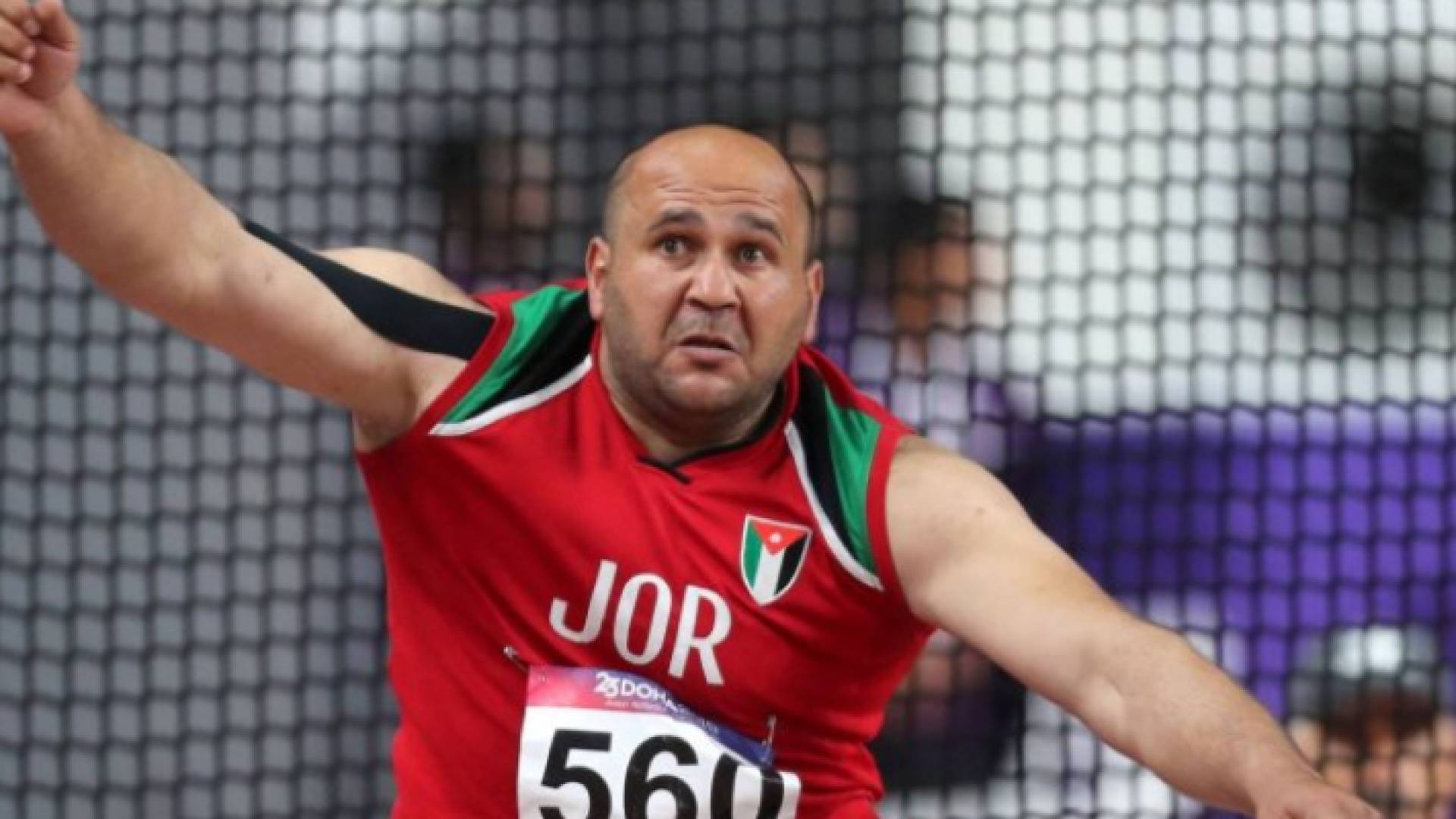 لاعب المنتخب الوطني لألعاب القوى ، مصعب المومني