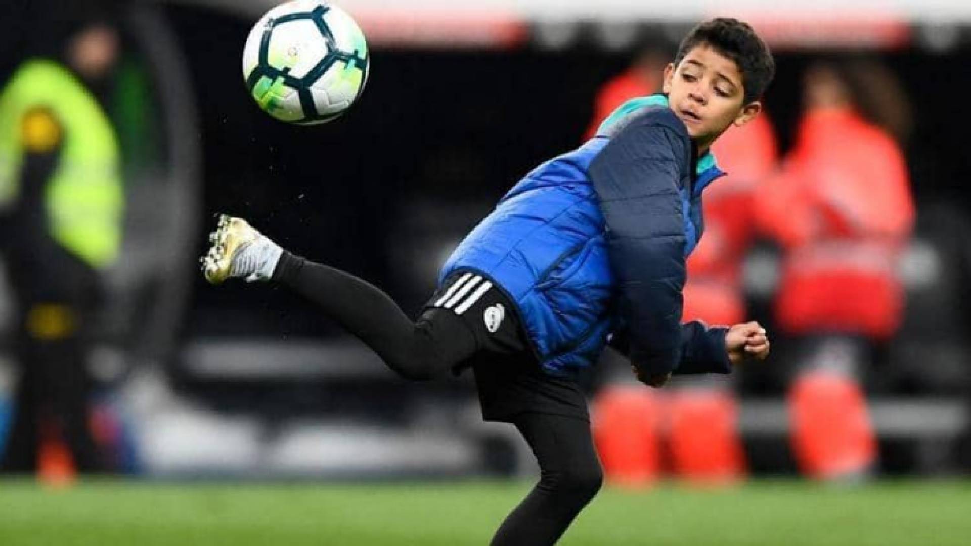 جونيور، ابن النجم البرتغالي كريستيانو رونالدو