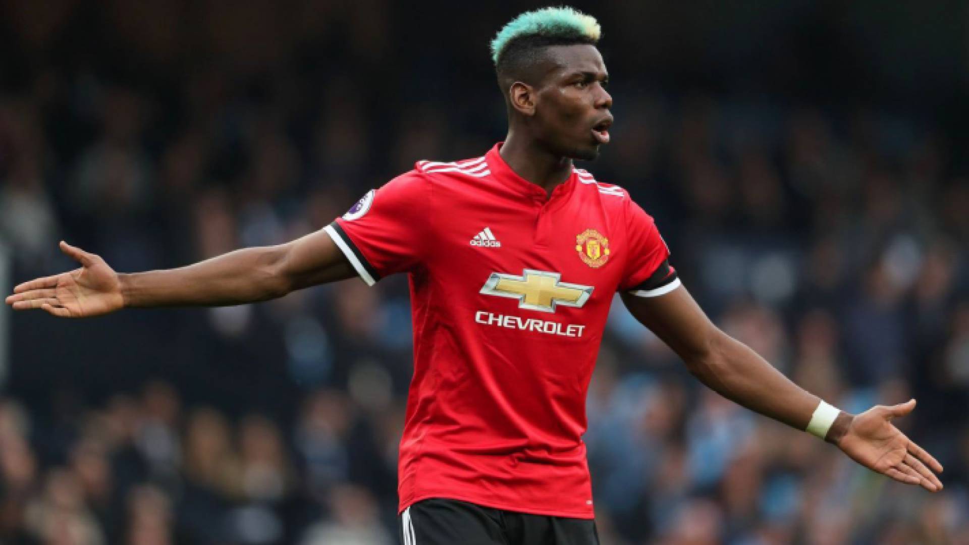 لاعب الوسط الفرنسي بول بوغبا