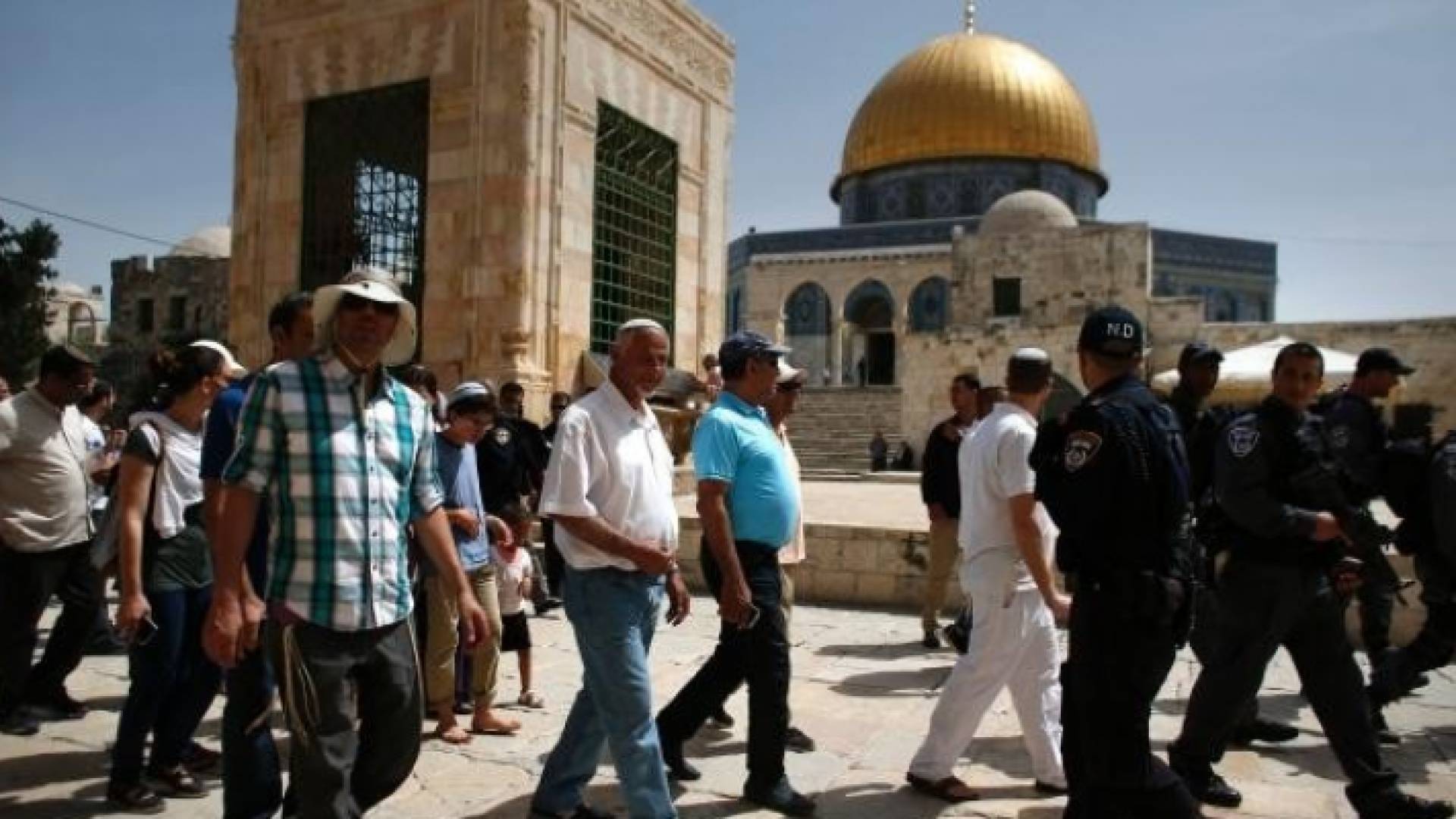 2230 مستوطنا اقتحموا الأقصى خلال عيد "الفصح" اليهودي