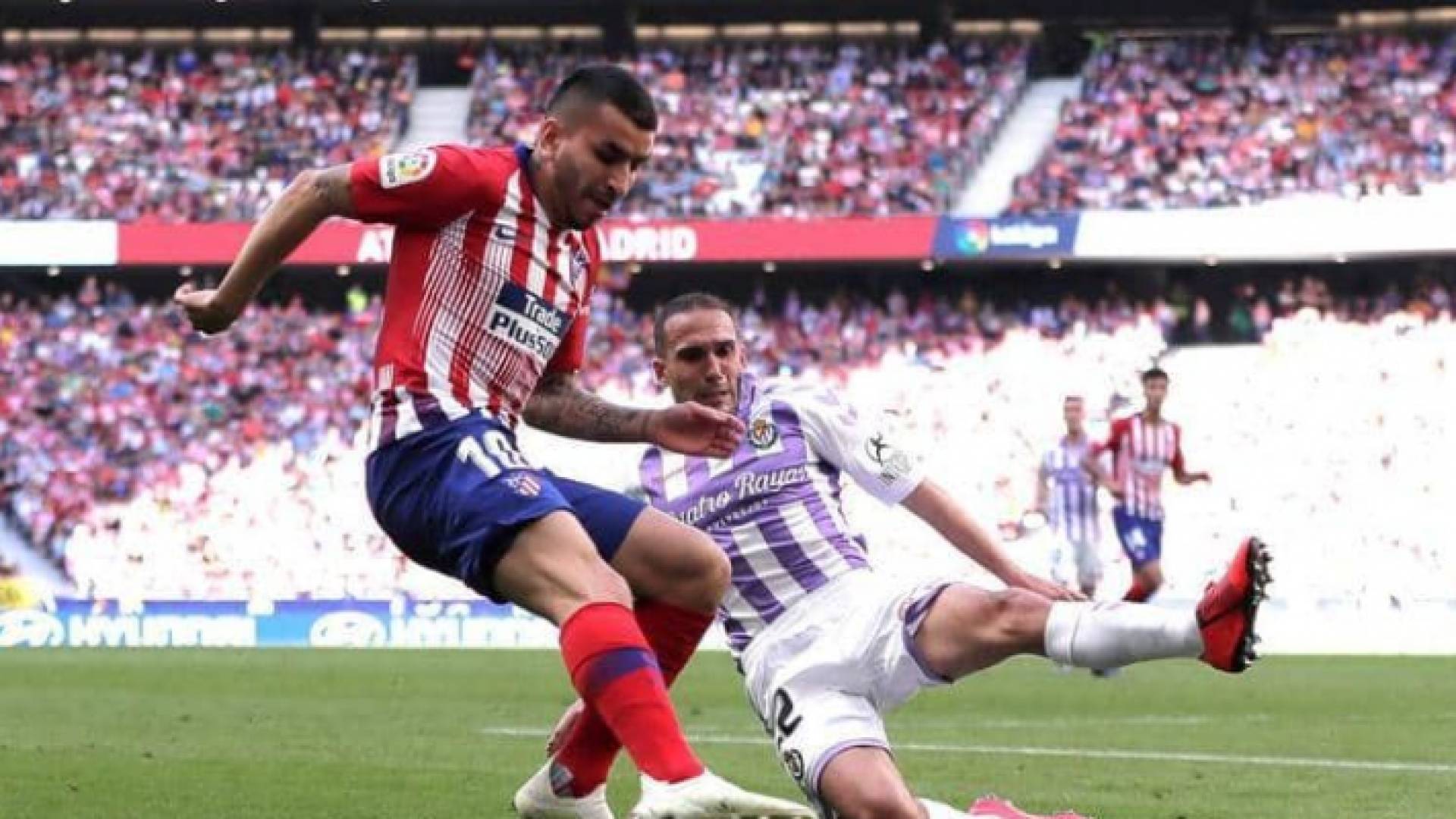 أتليتيكو مدريد فاز بنيران صديقة
