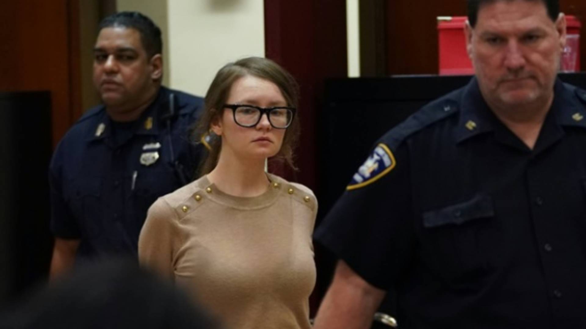 حاولت اقتراض 22 مليونا قبل أن يتم اكتشاف أمرها - أ ف ب