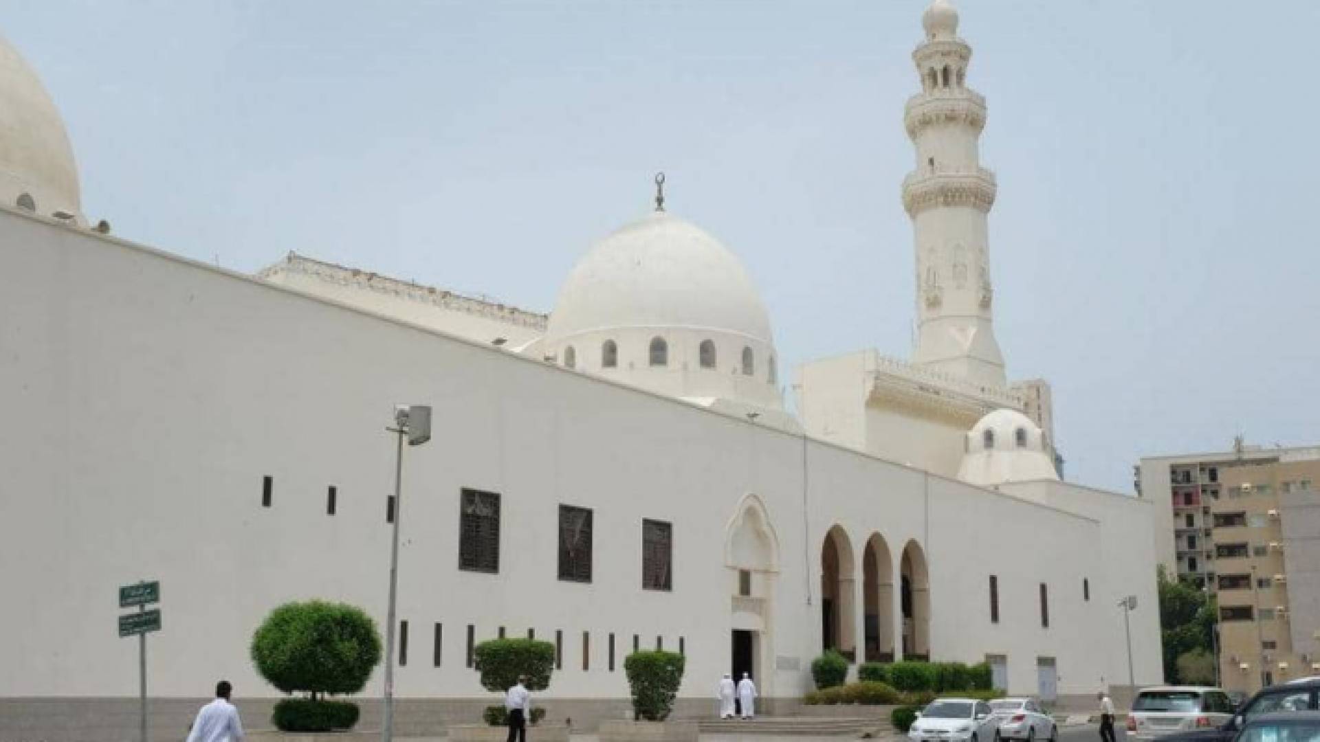 ضوابط الآذان لعدم التشويش على المصلين - ارشيفية