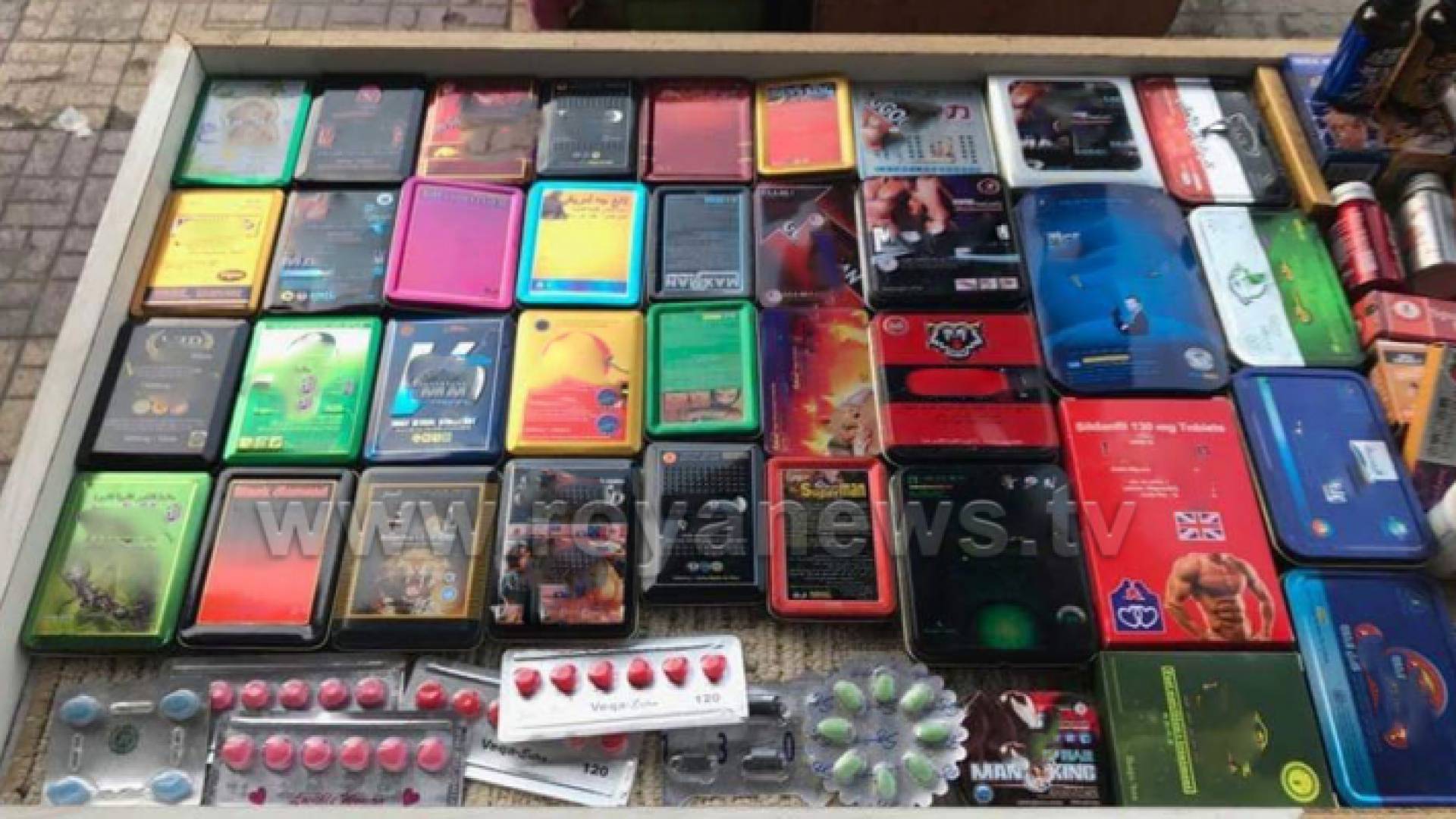 صورة للمنشطات على احدى بسطات وسط البلد بعمان