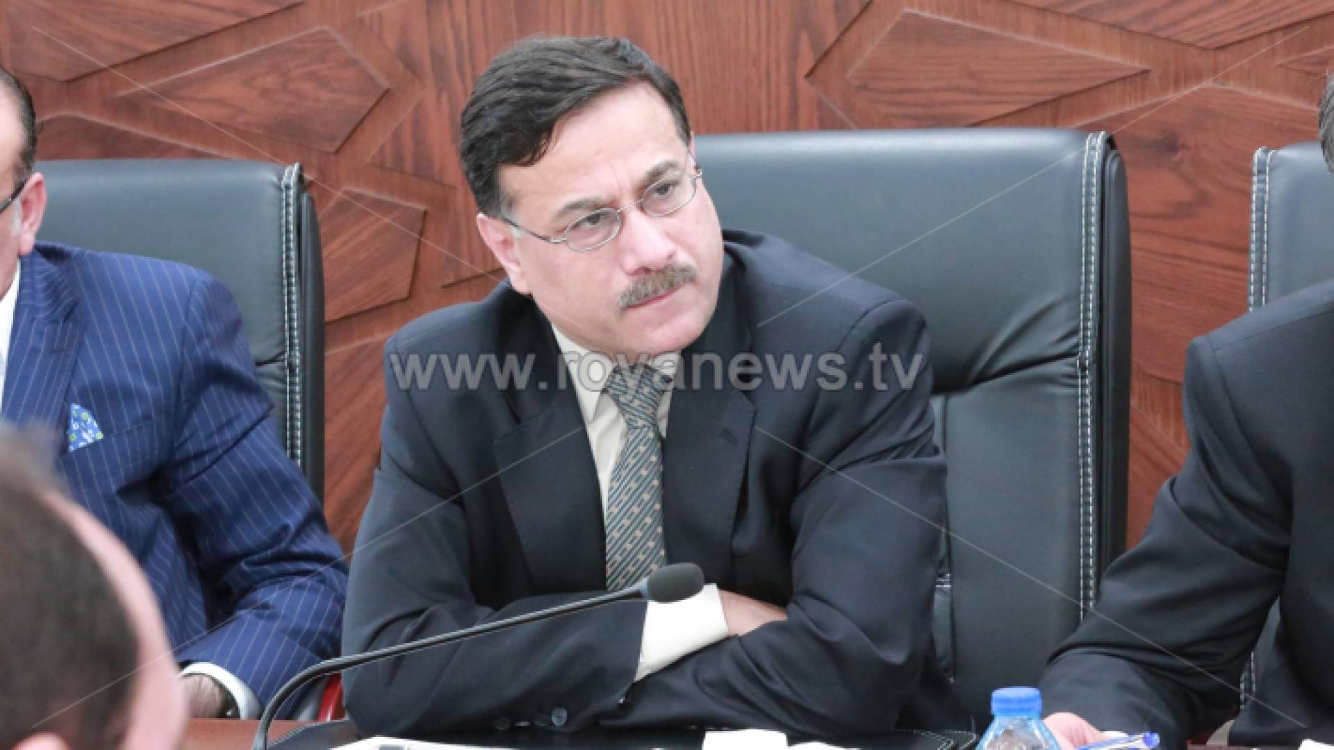 وزير المالية الدكتور عزالدين كناكرية