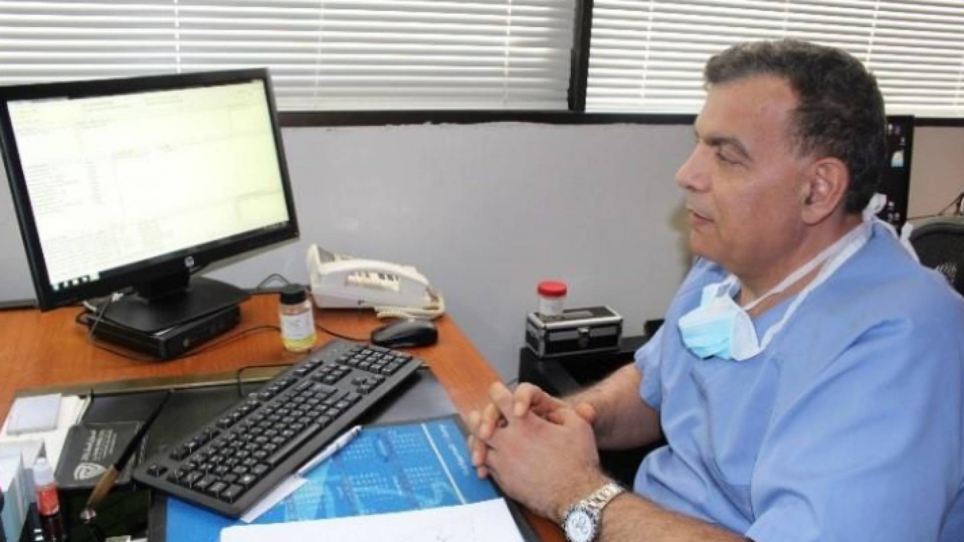 وزير الصحة الدكتور سعد الجابر