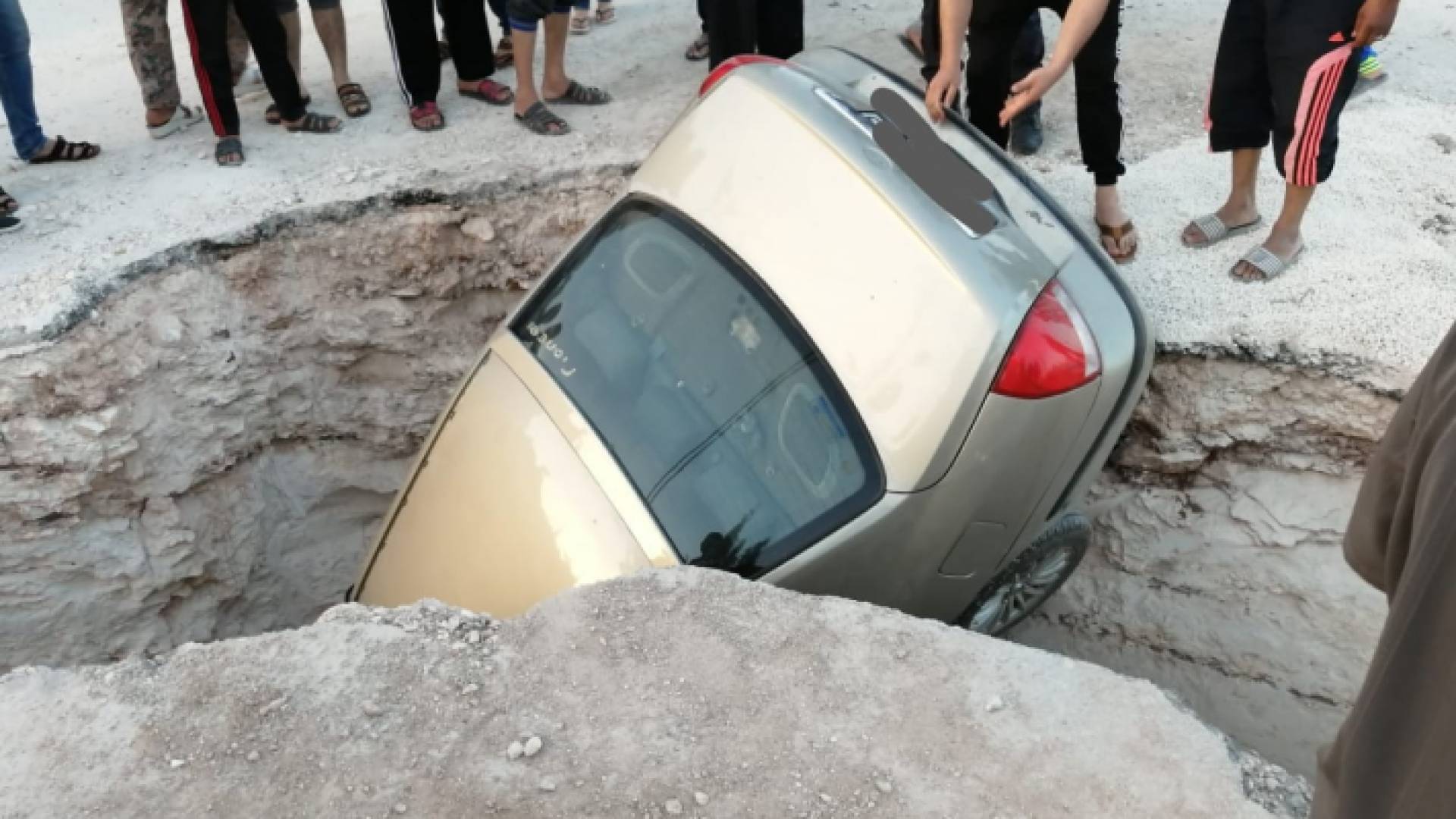 صورة من موقع الحادث