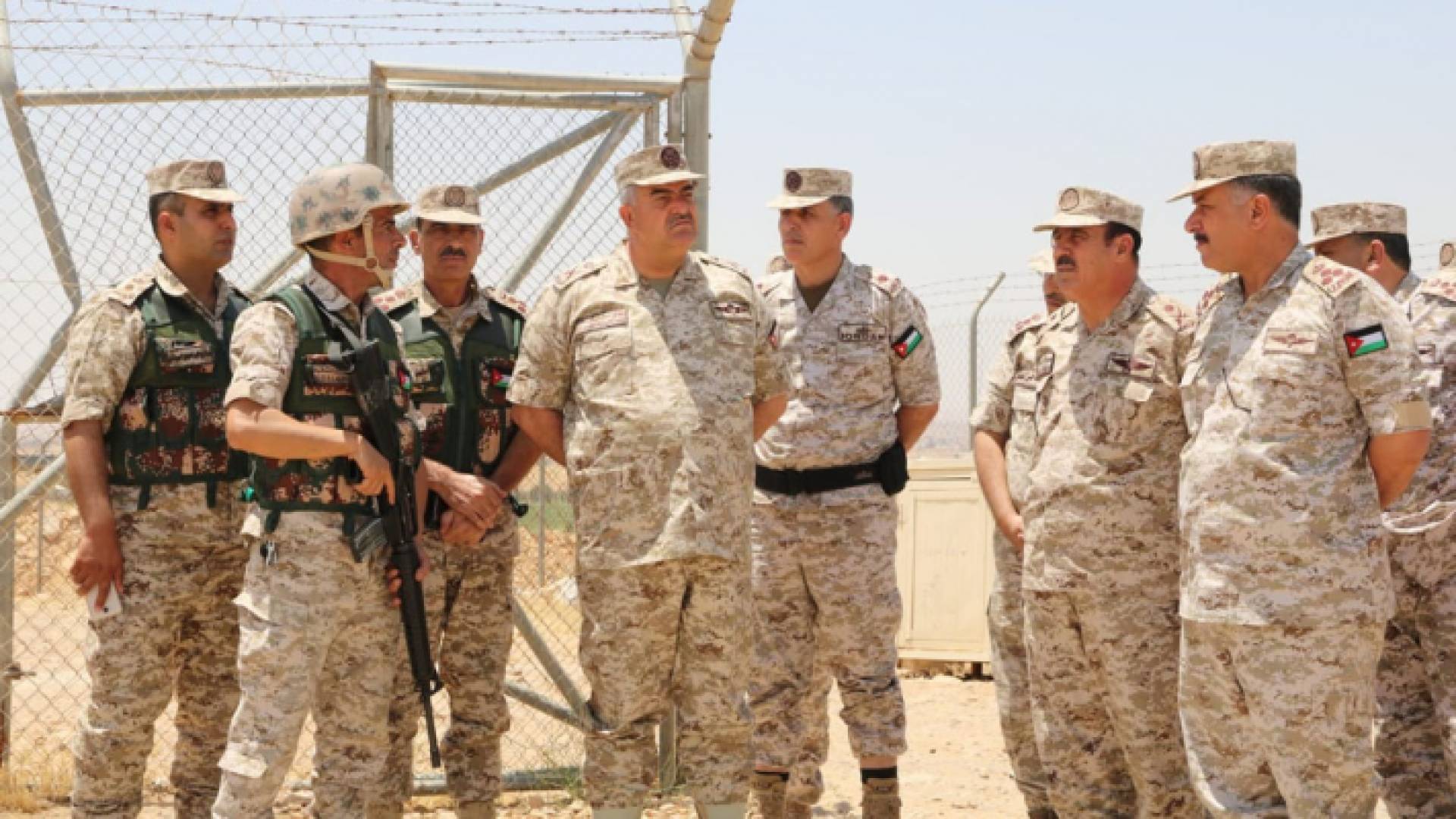 رئيس هيئة الأركان المشتركة يزور واجهة المنطقة العسكرية الشمالية
