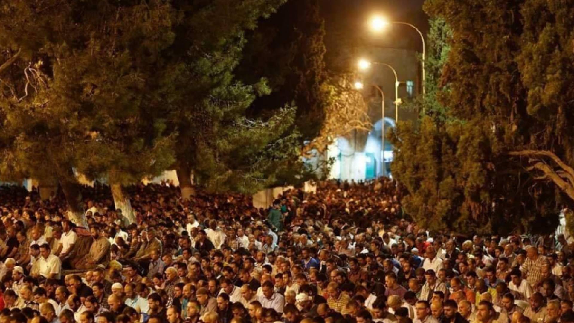 من احياء ليلة القدر في الاقصى