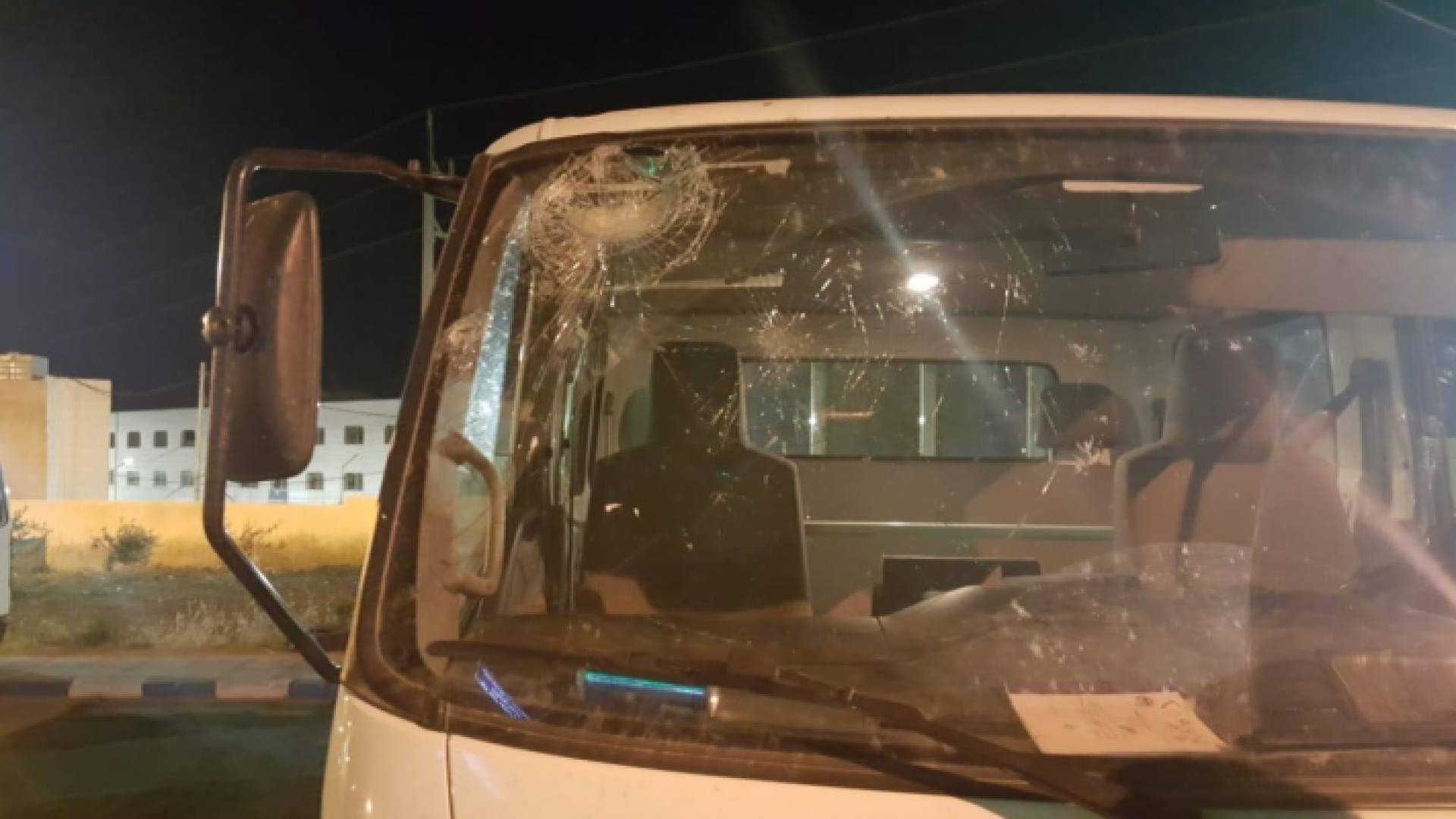 اطلاق النار على موظفي سلطة مياه الكرك