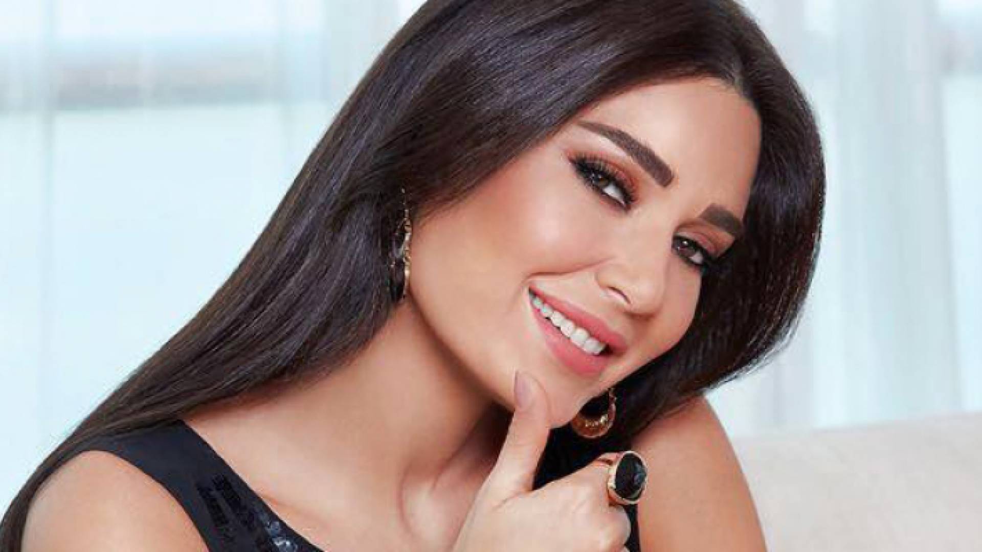 الفنانة اللبنانية سيرين عبدالنور