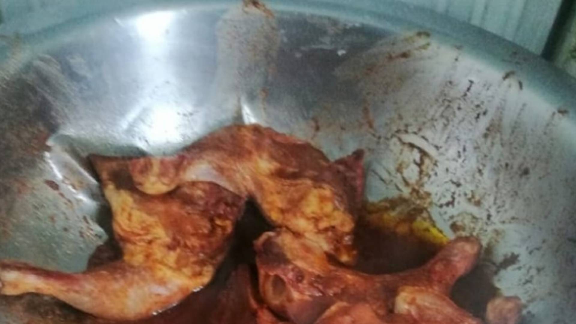 اتلاف 100 كيلو لحوم في الزرقاء