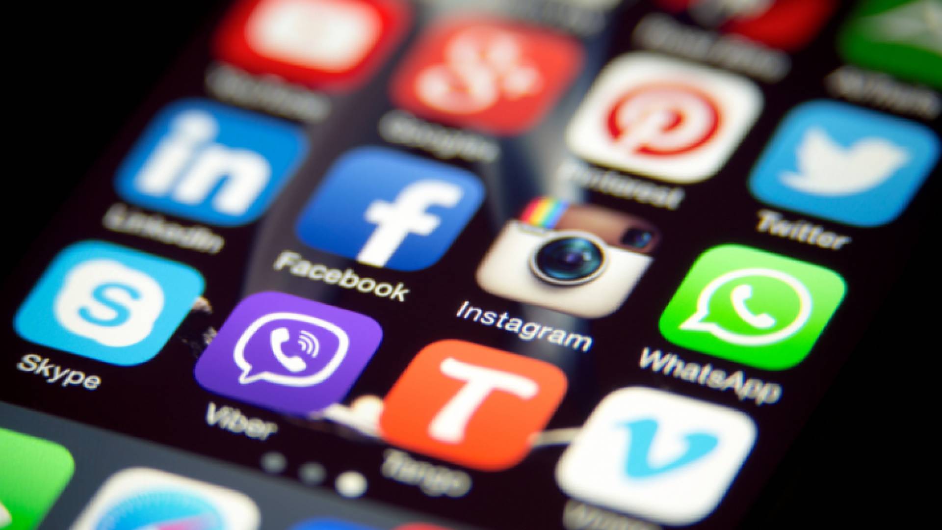 مواقع التواصل الاجتماعي