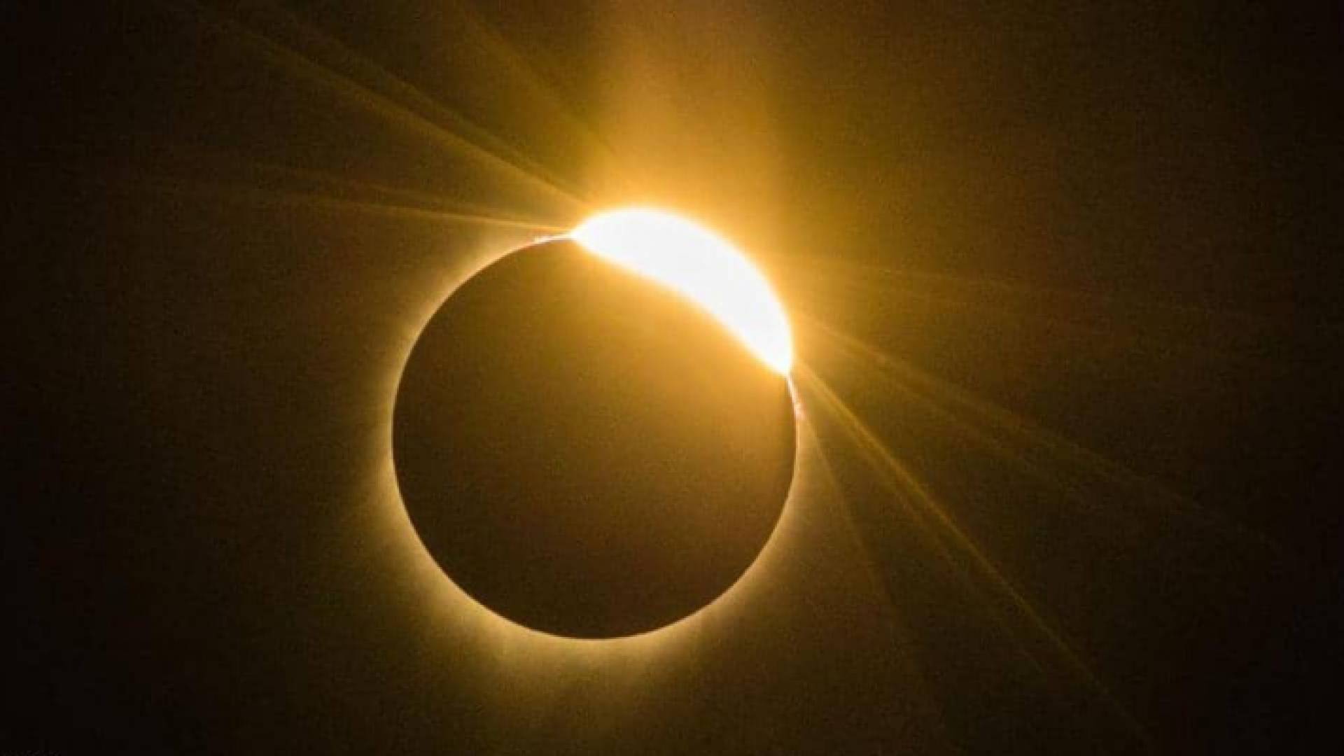 كسوف كلي للشمس الشهر المقبل - ارشيفية