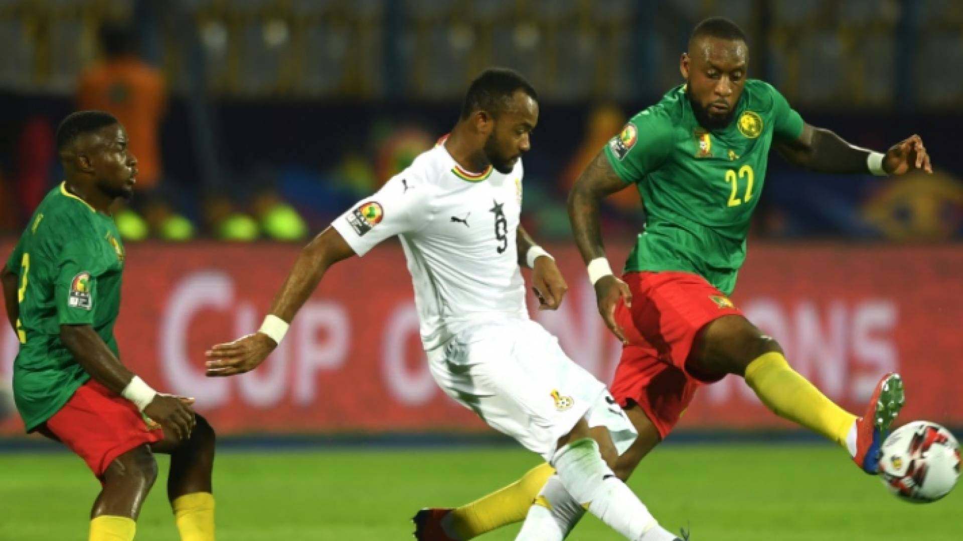 صام لاعبو قارتين شاسعتين، يسكنهما أكثر من ملياري شخص، عن التهديف لمدة يوم كامل