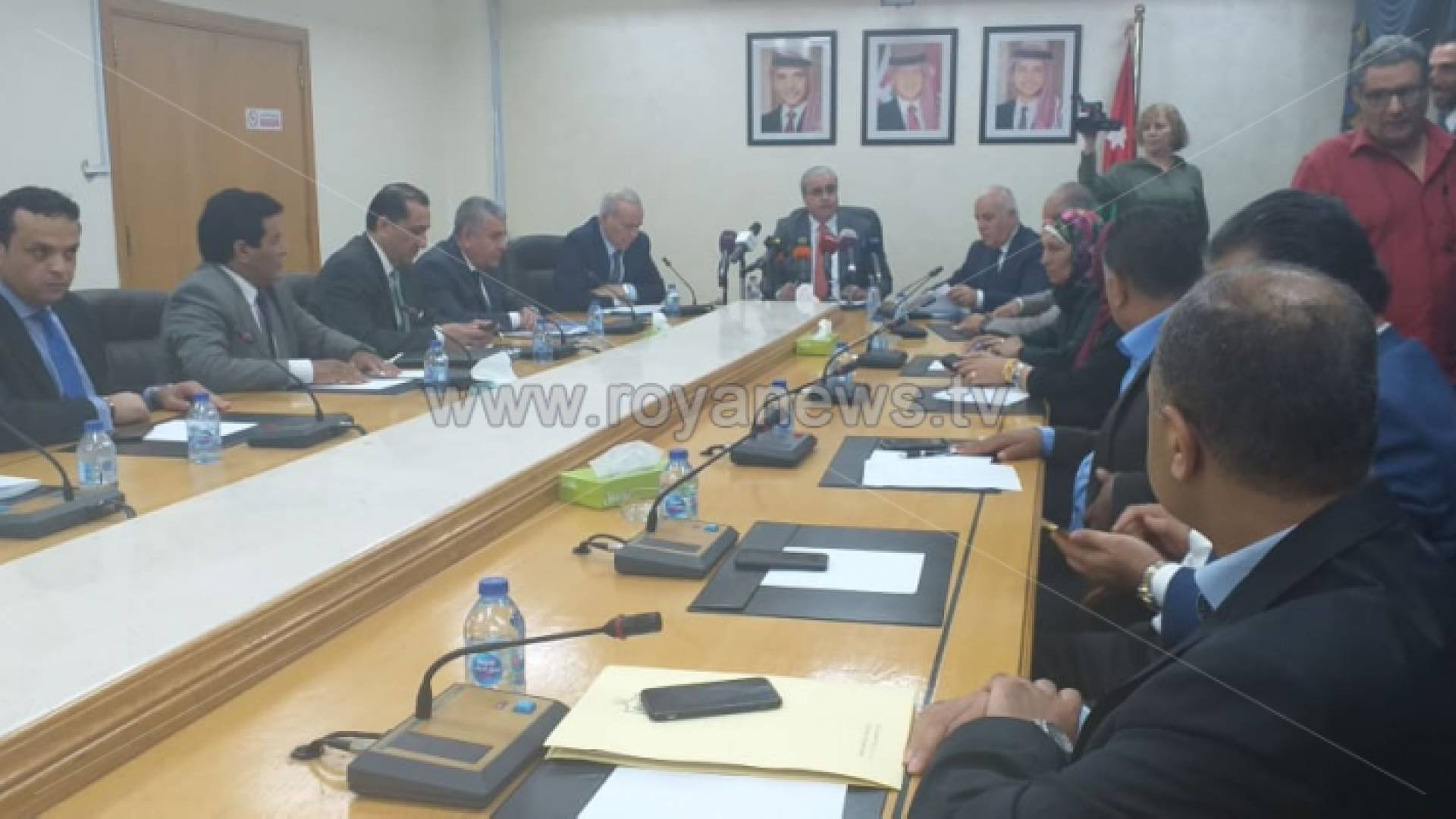 اجتماع وزير التربية مع لجنة التربية النيابية