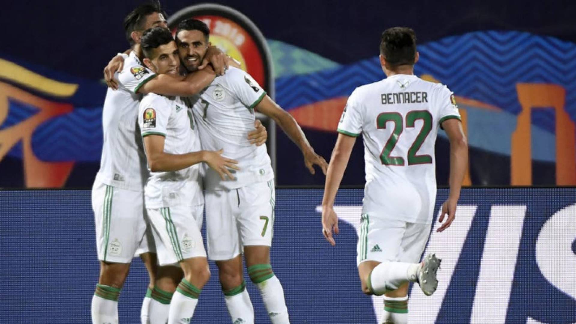 لاعبو المنتخب الجزائري