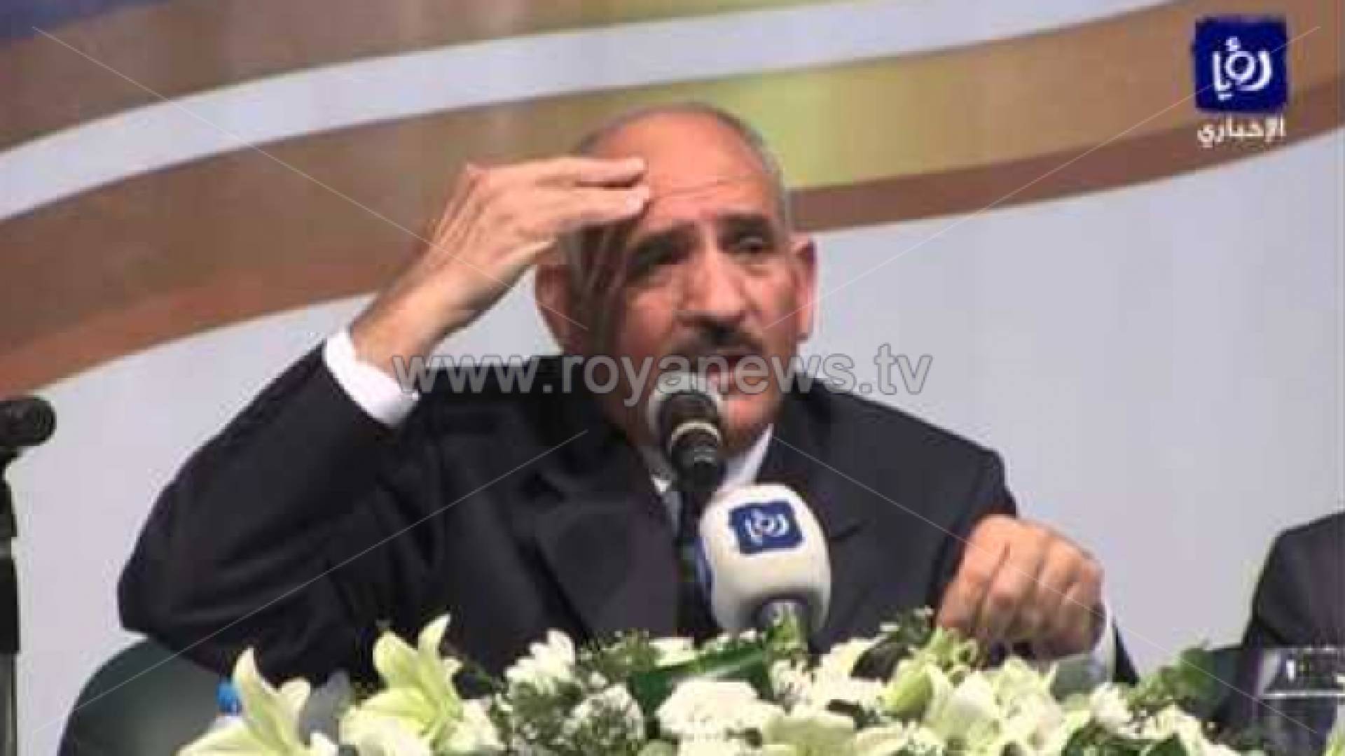 وزير التربية والتعليم السابق الدكتور محمد الذنيبات